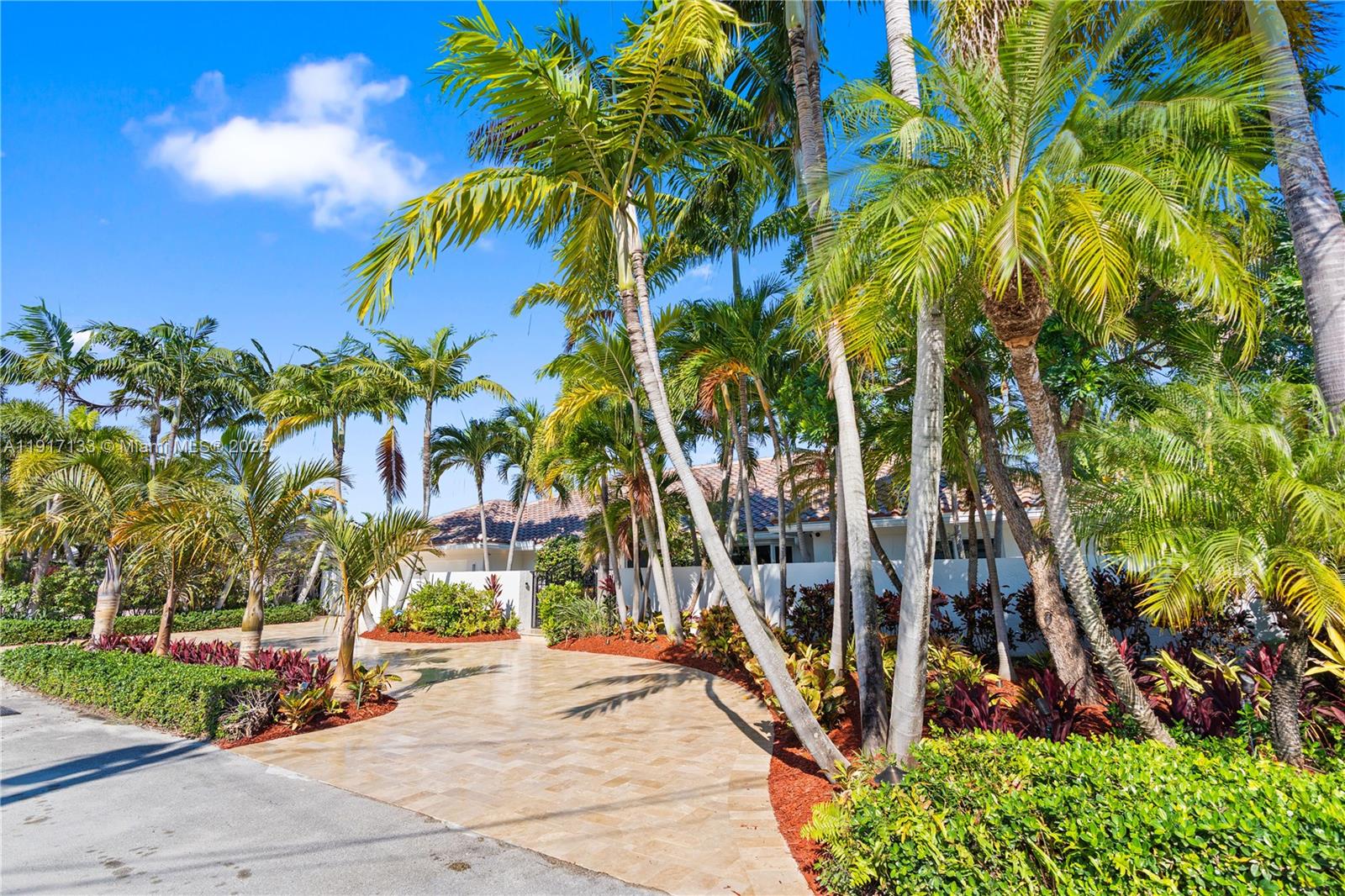 2839 NE 35th St Fort Lauderdale, FL 33306