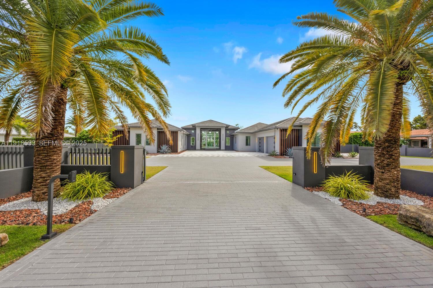 9790 SW 62nd St Miami, FL 33173