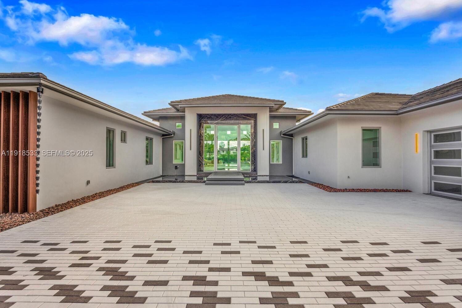 9790 SW 62nd St Miami, FL 33173