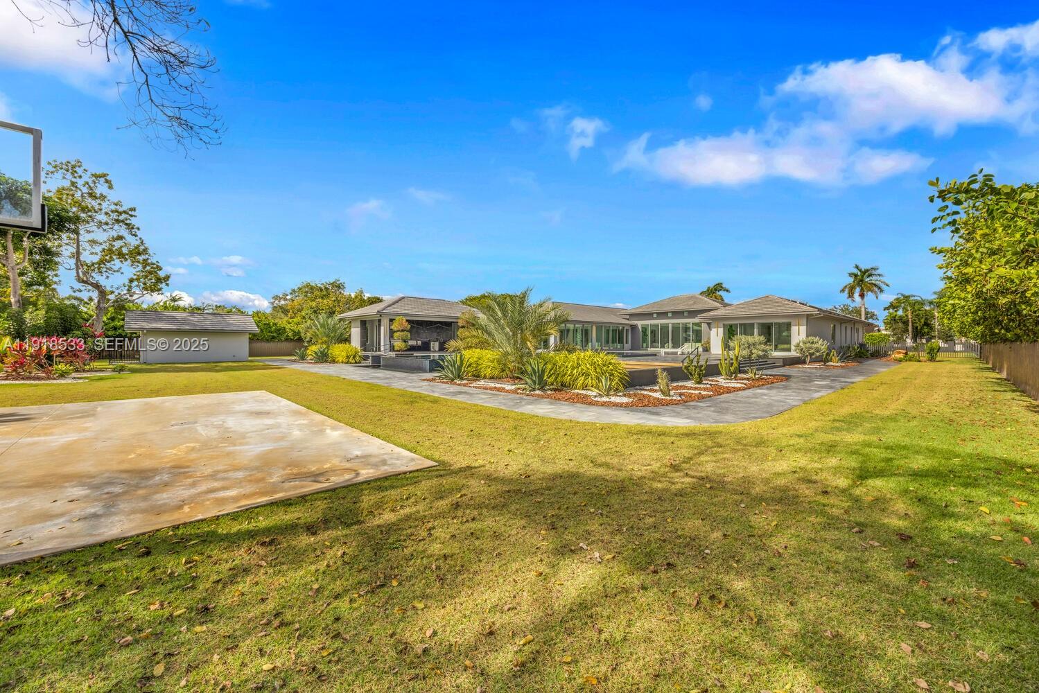 9790 SW 62nd St Miami, FL 33173