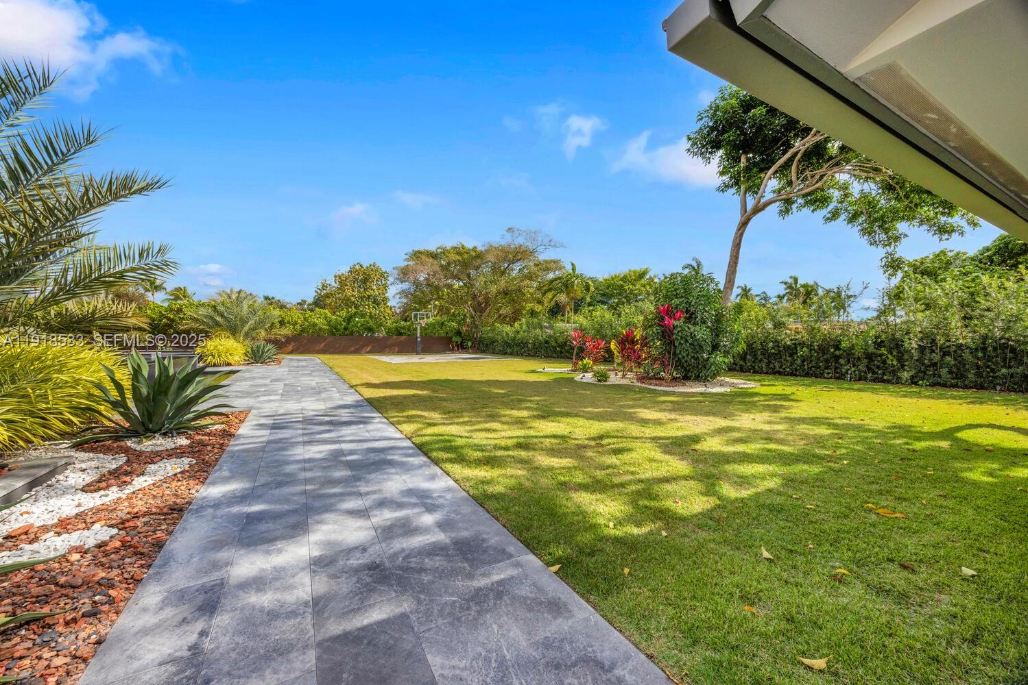 9790 SW 62nd St Miami, FL 33173