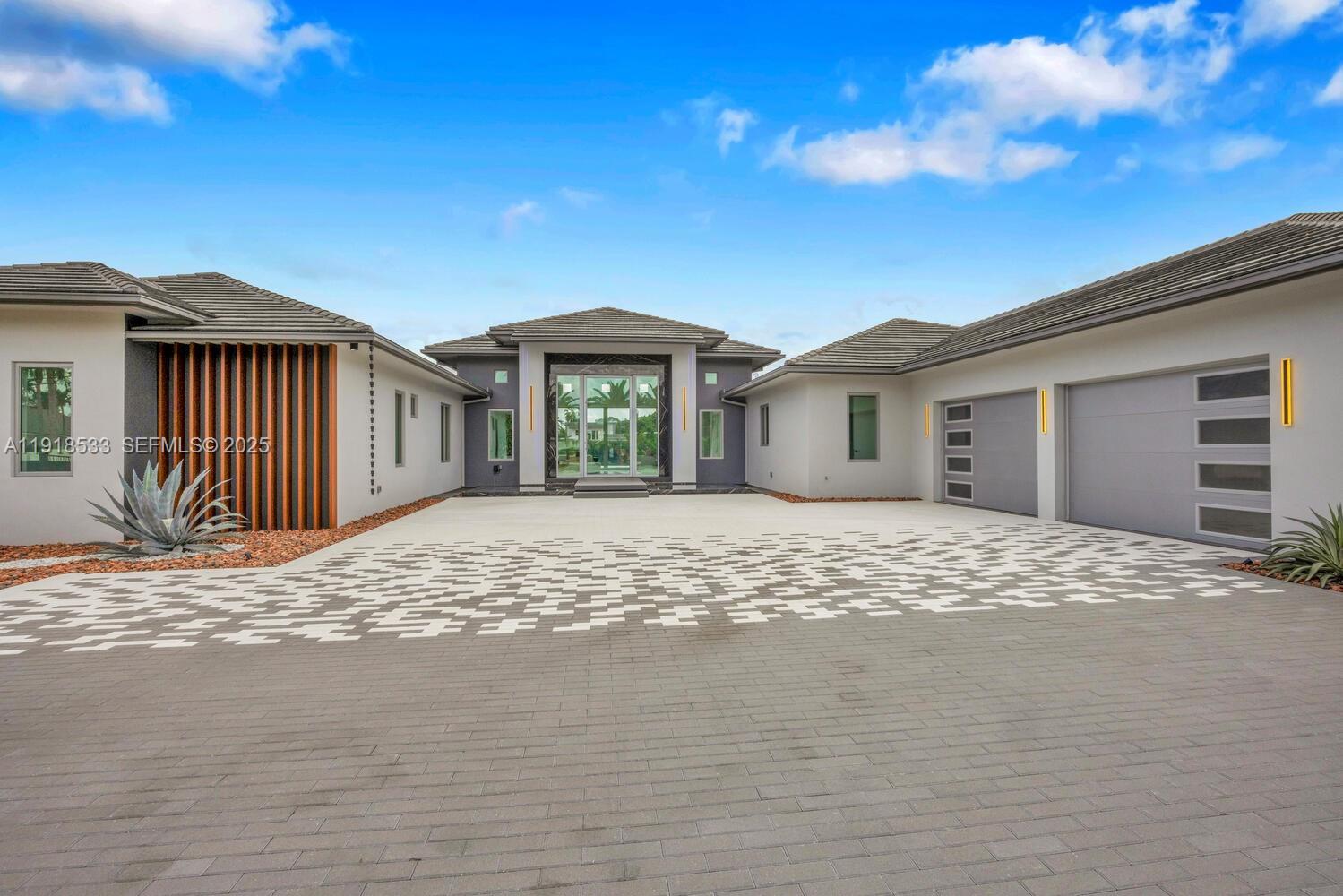 9790 SW 62nd St Miami, FL 33173