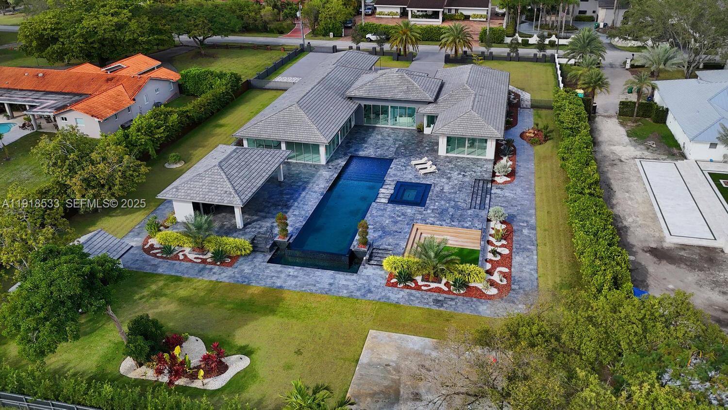 9790 SW 62nd St Miami, FL 33173