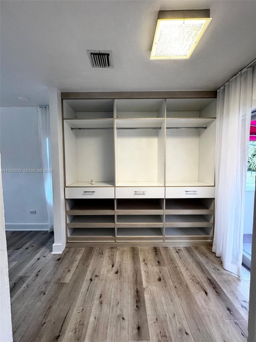 3470 Sheridan Ave #n/a Miami Beach, FL 33140