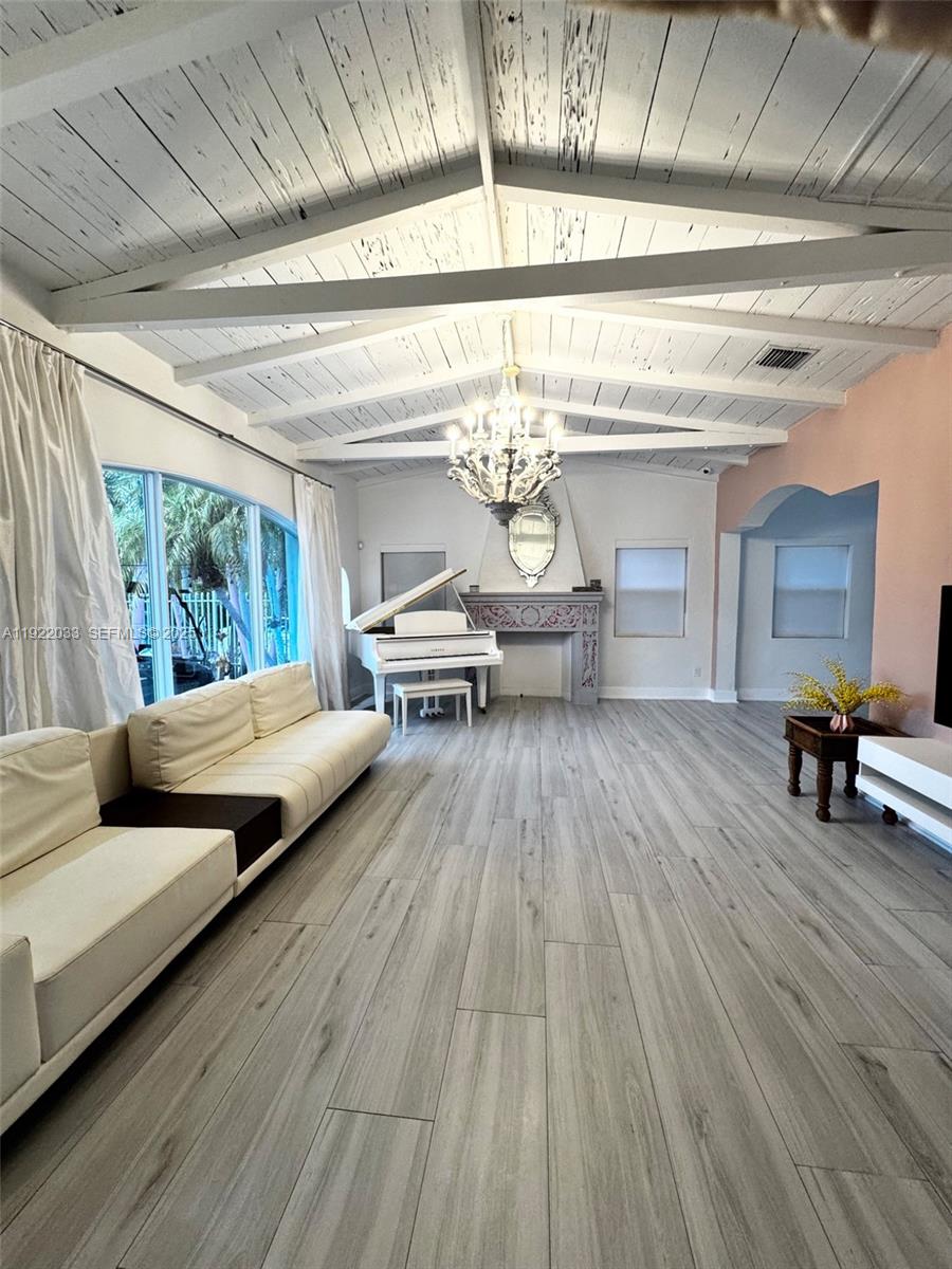 3470 Sheridan Ave #n/a Miami Beach, FL 33140