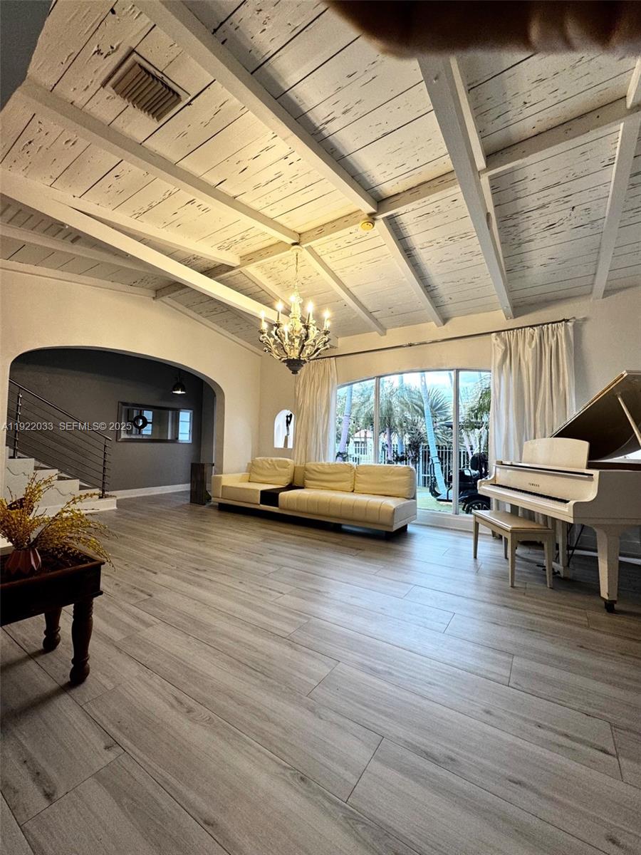 3470 Sheridan Ave #n/a Miami Beach, FL 33140