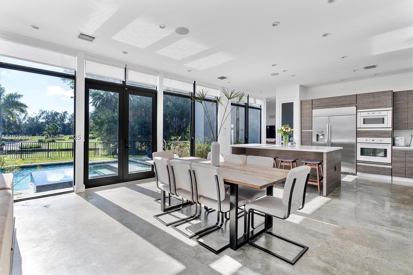 1009 NE 104th St Miami Shores, FL 33138