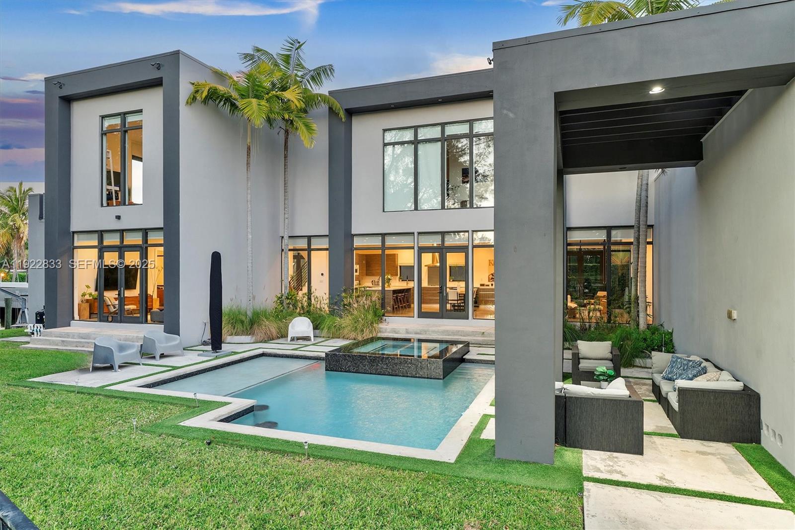 1009 NE 104th St Miami Shores, FL 33138