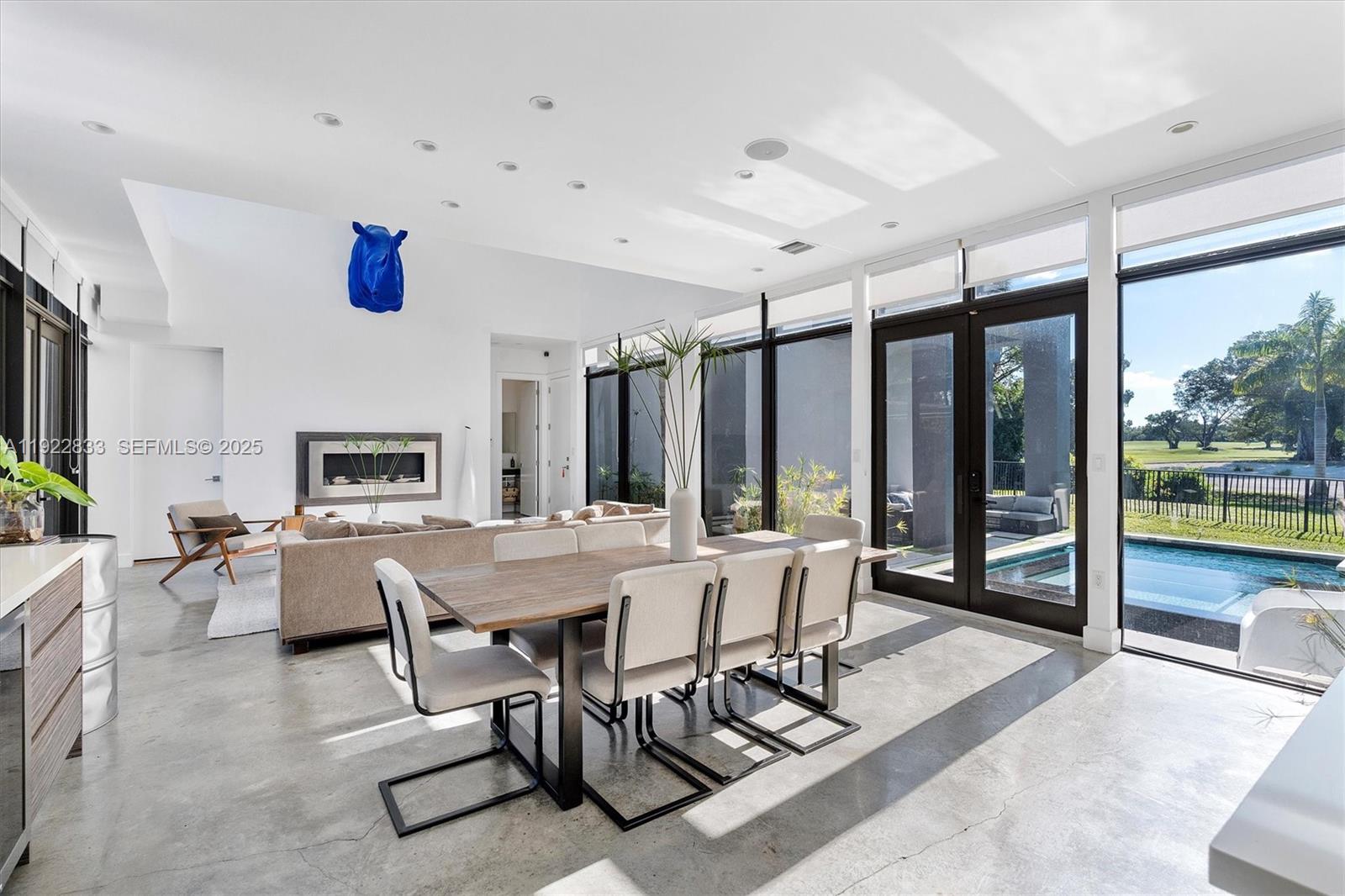 1009 NE 104th St Miami Shores, FL 33138