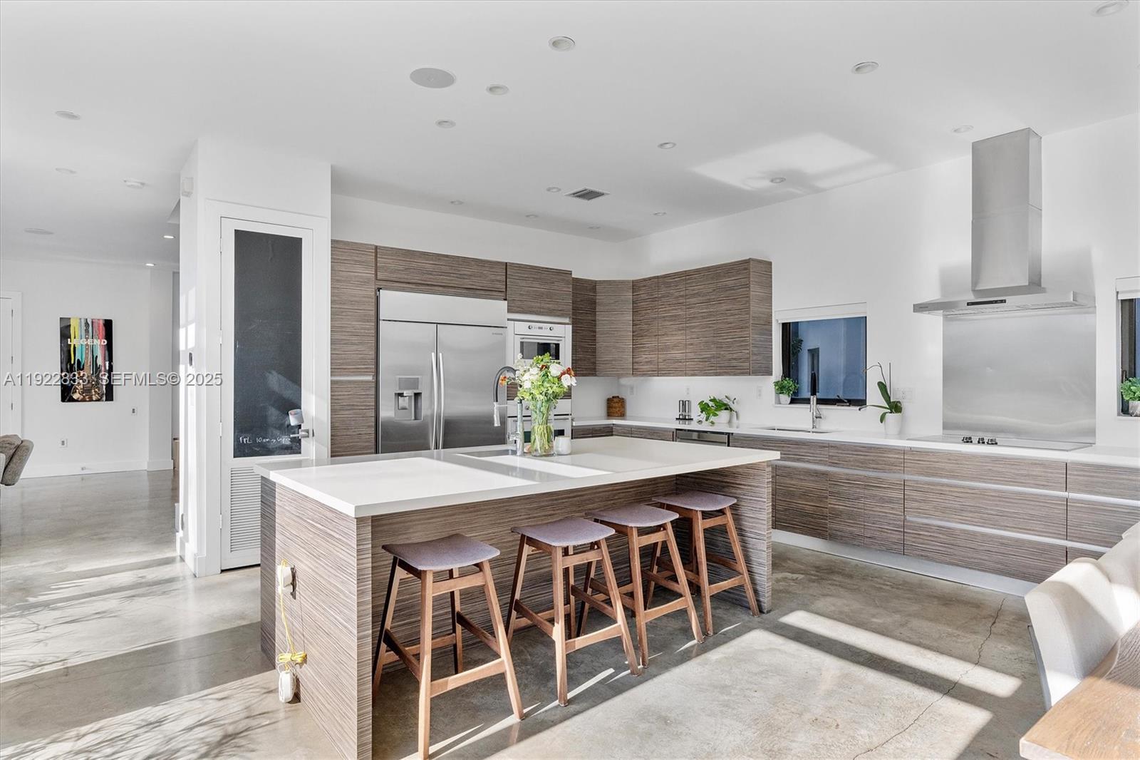 1009 NE 104th St Miami Shores, FL 33138