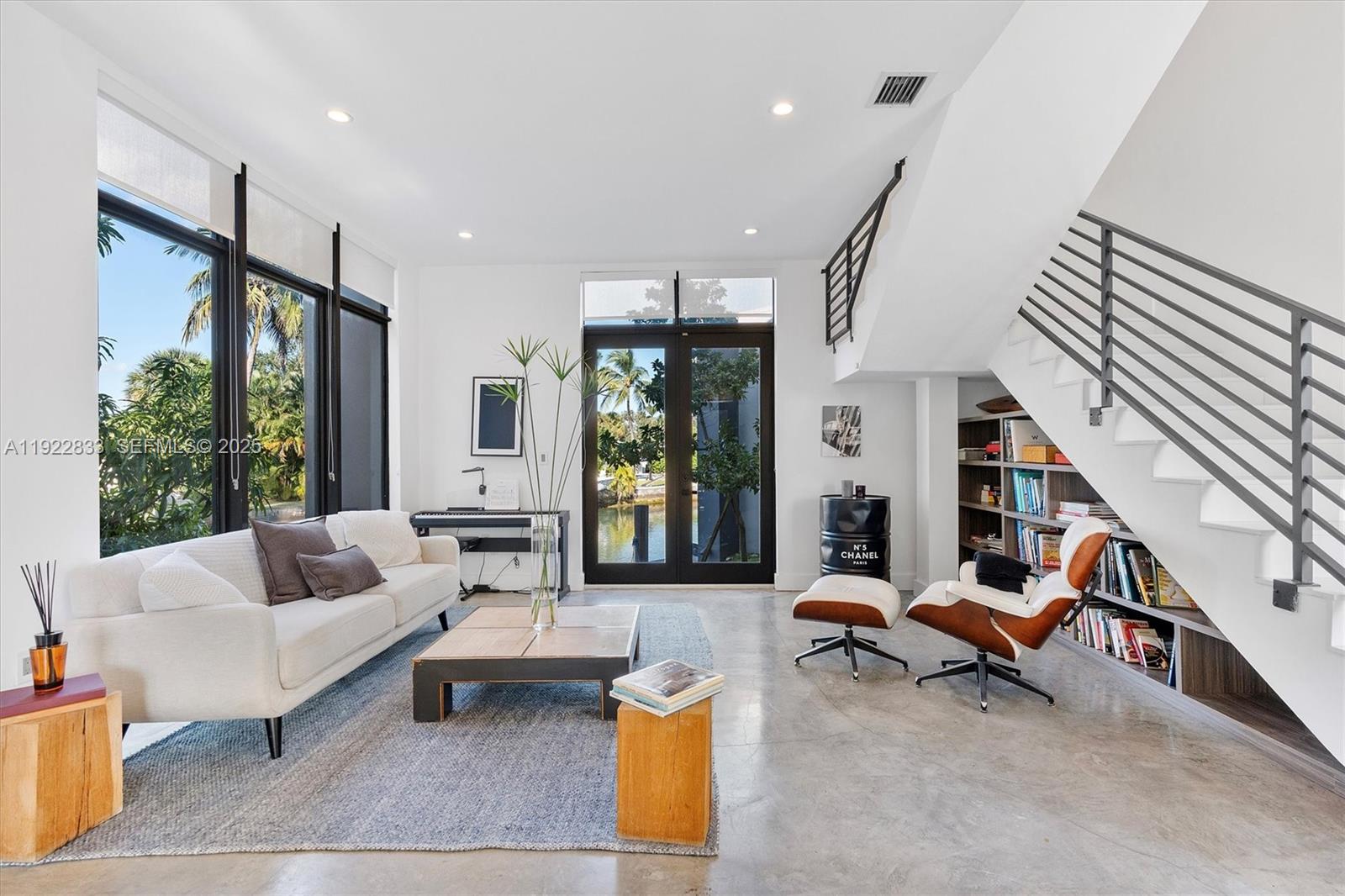 1009 NE 104th St Miami Shores, FL 33138