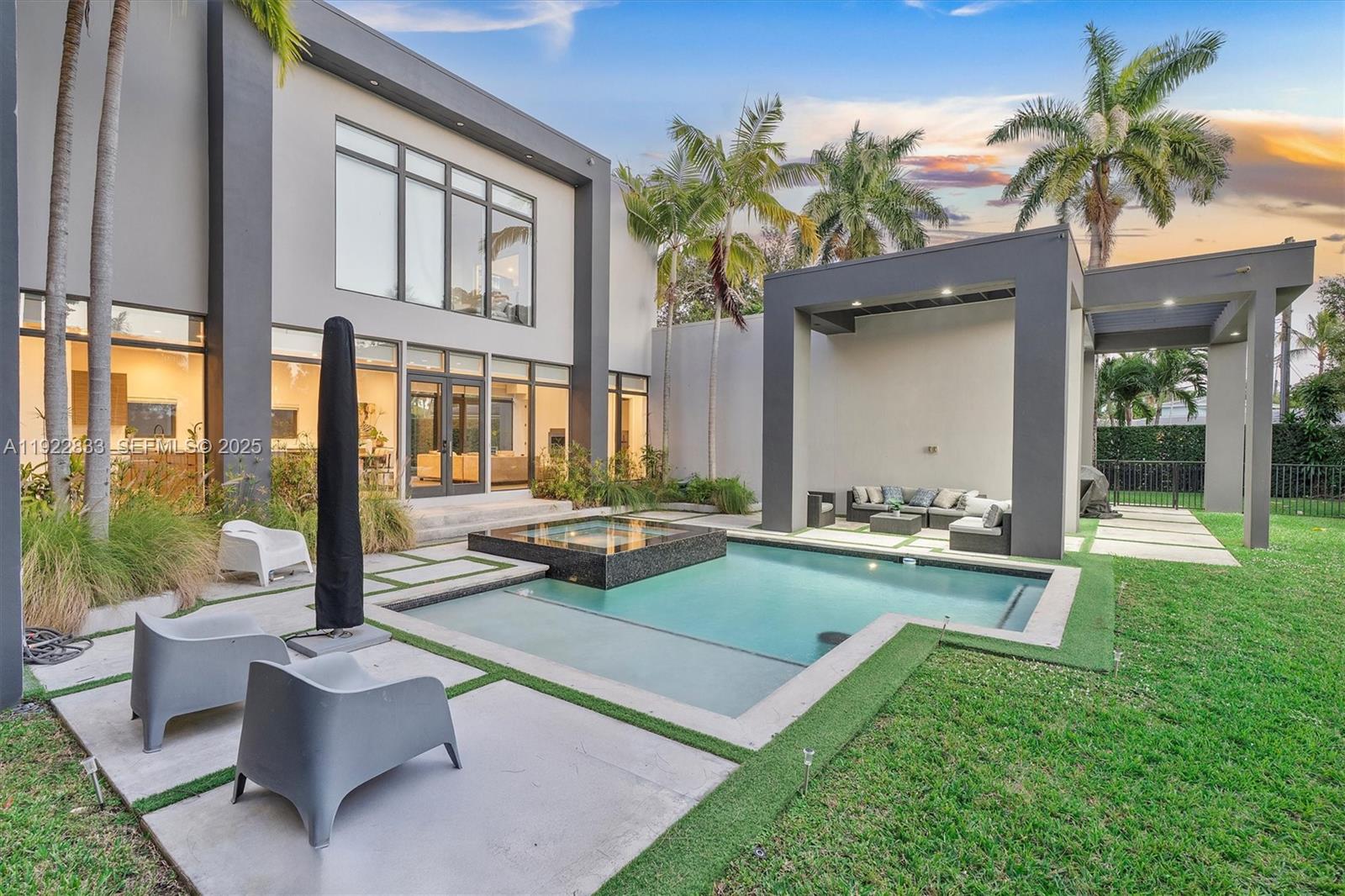 1009 NE 104th St Miami Shores, FL 33138