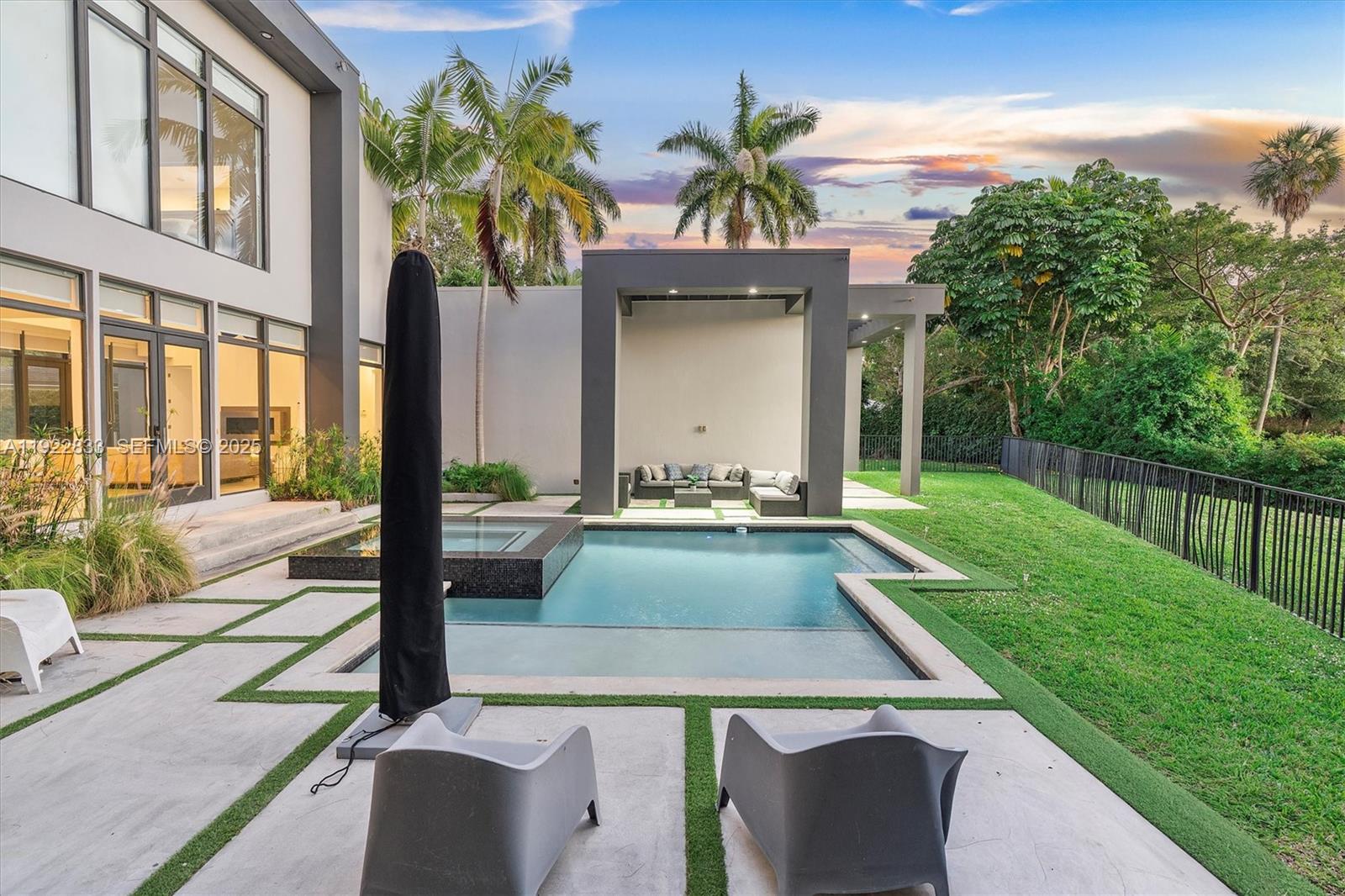 1009 NE 104th St Miami Shores, FL 33138