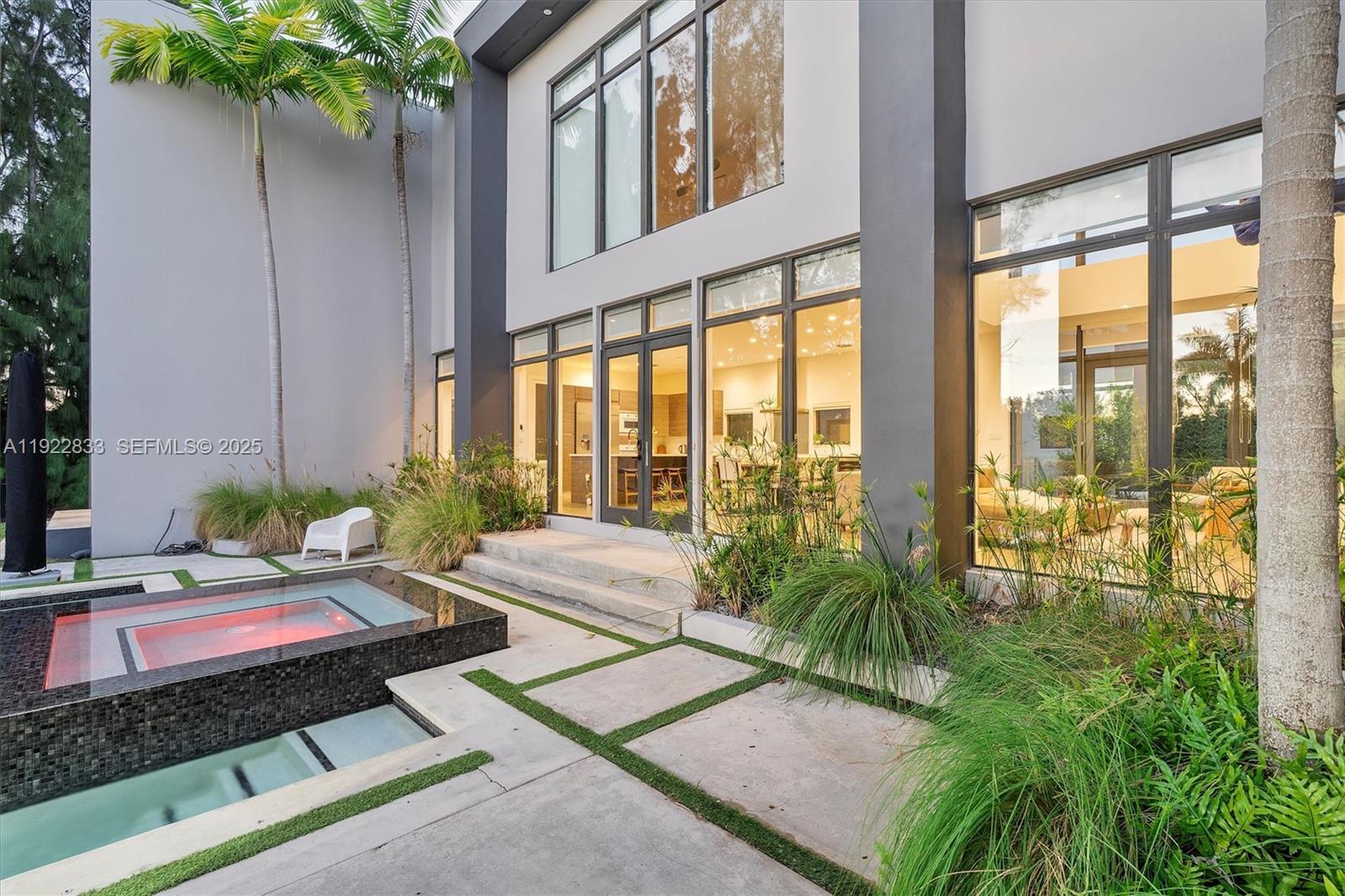 1009 NE 104th St Miami Shores, FL 33138