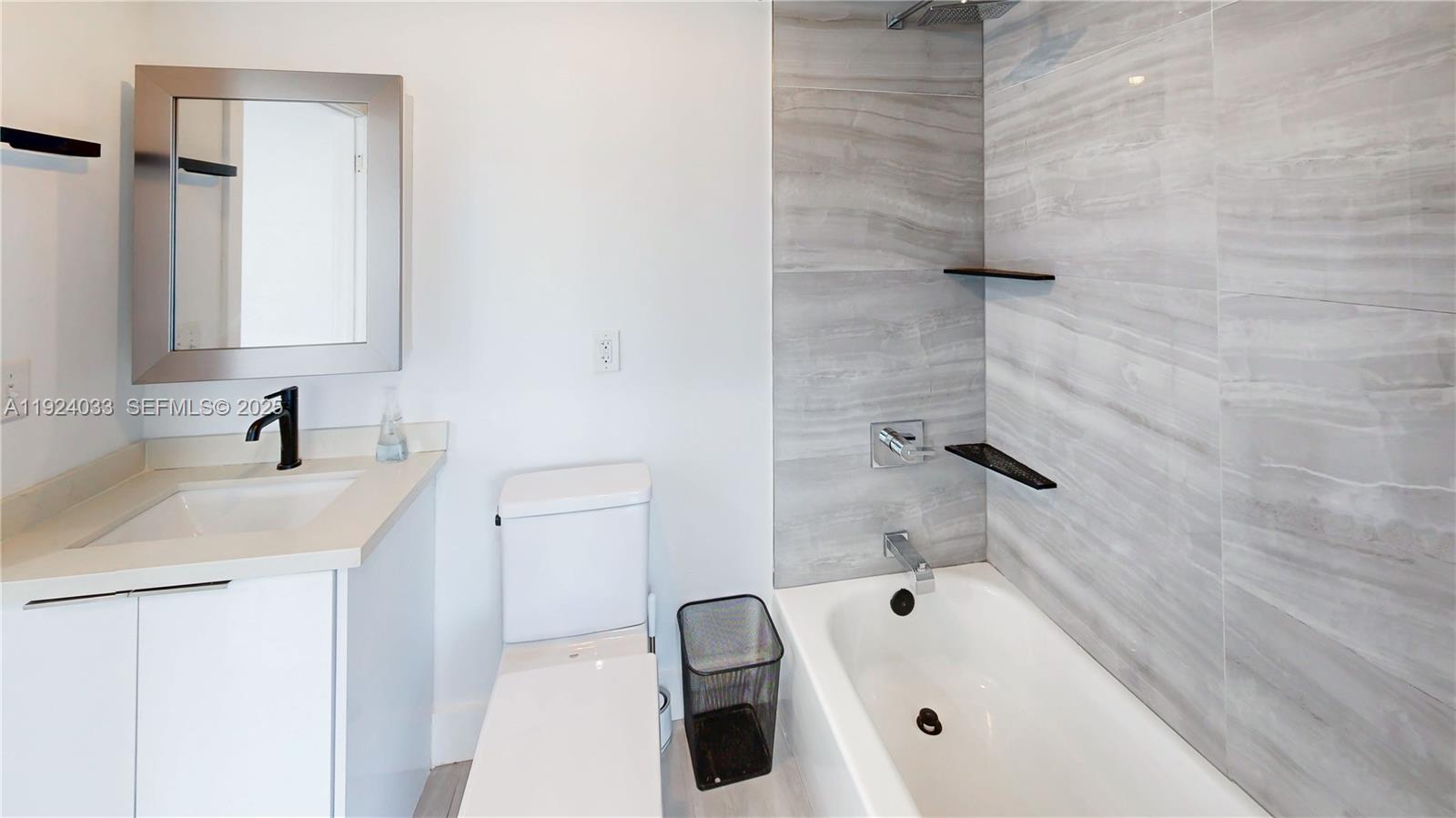 1886 NW 68th St Miami, FL 33147