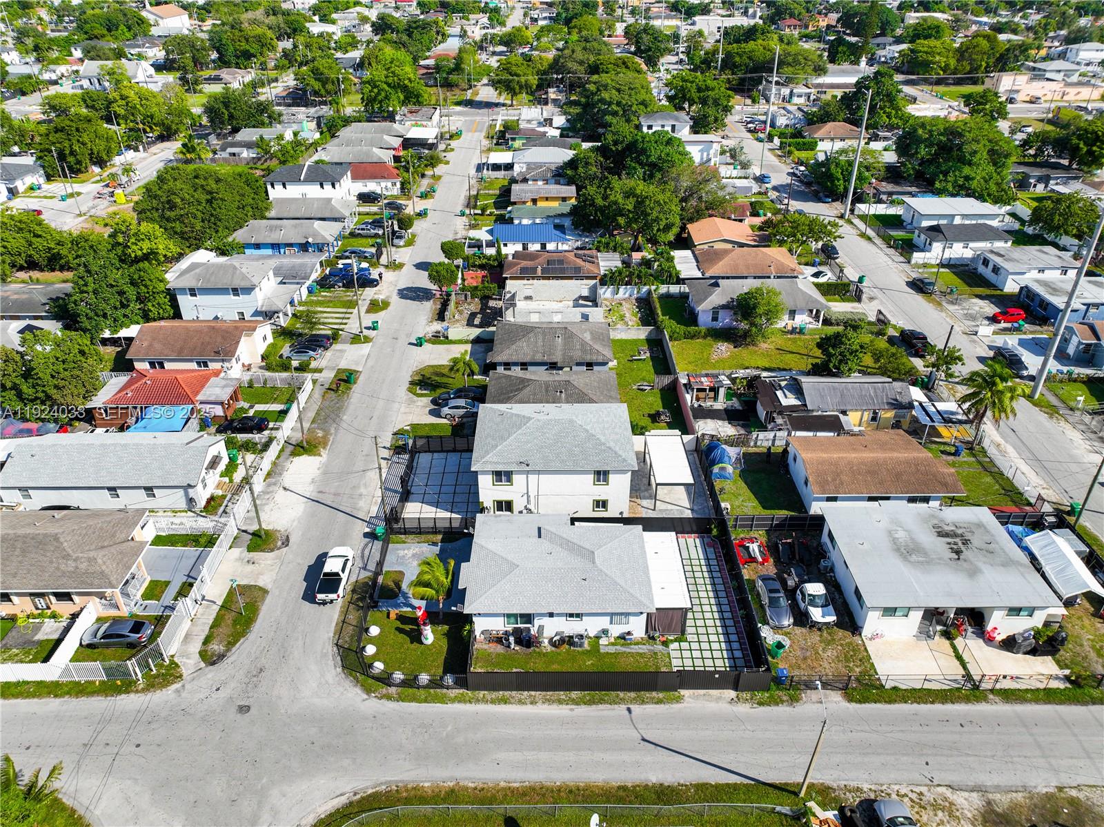 1886 NW 68th St Miami, FL 33147