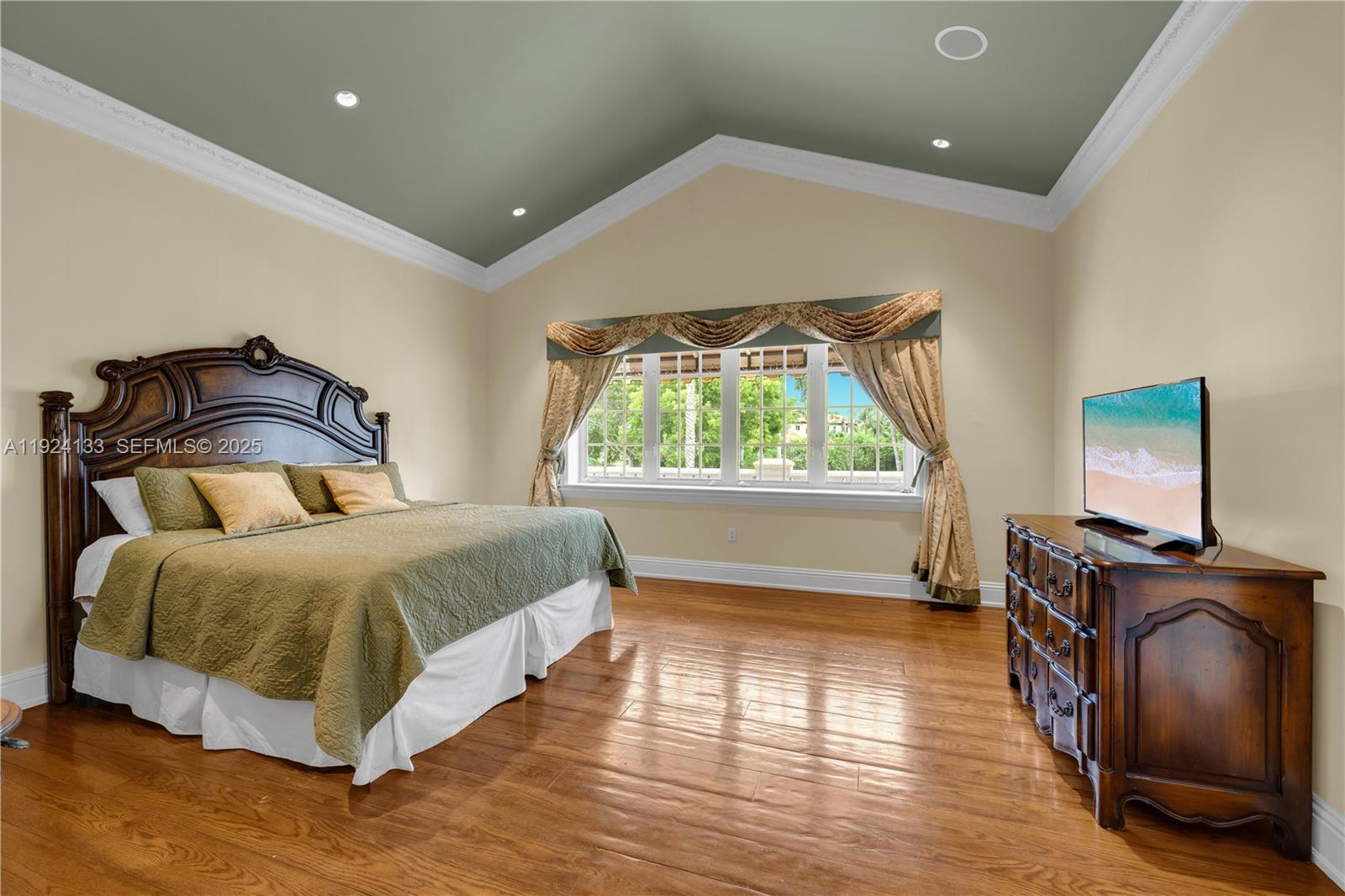 13671 Deering Bay Dr Coral Gables, FL 33158