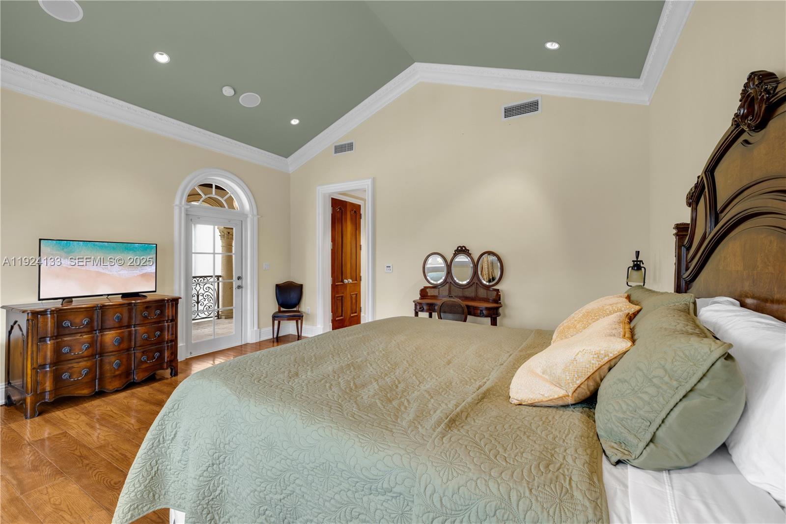 13671 Deering Bay Dr Coral Gables, FL 33158