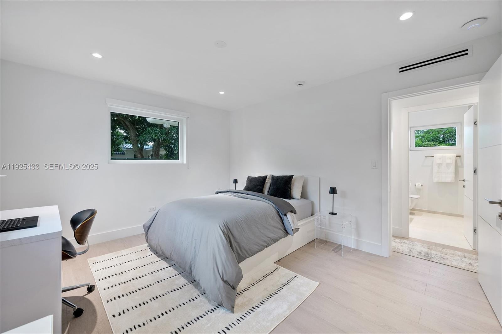 8825 NE 10th Ave Miami, FL 33138