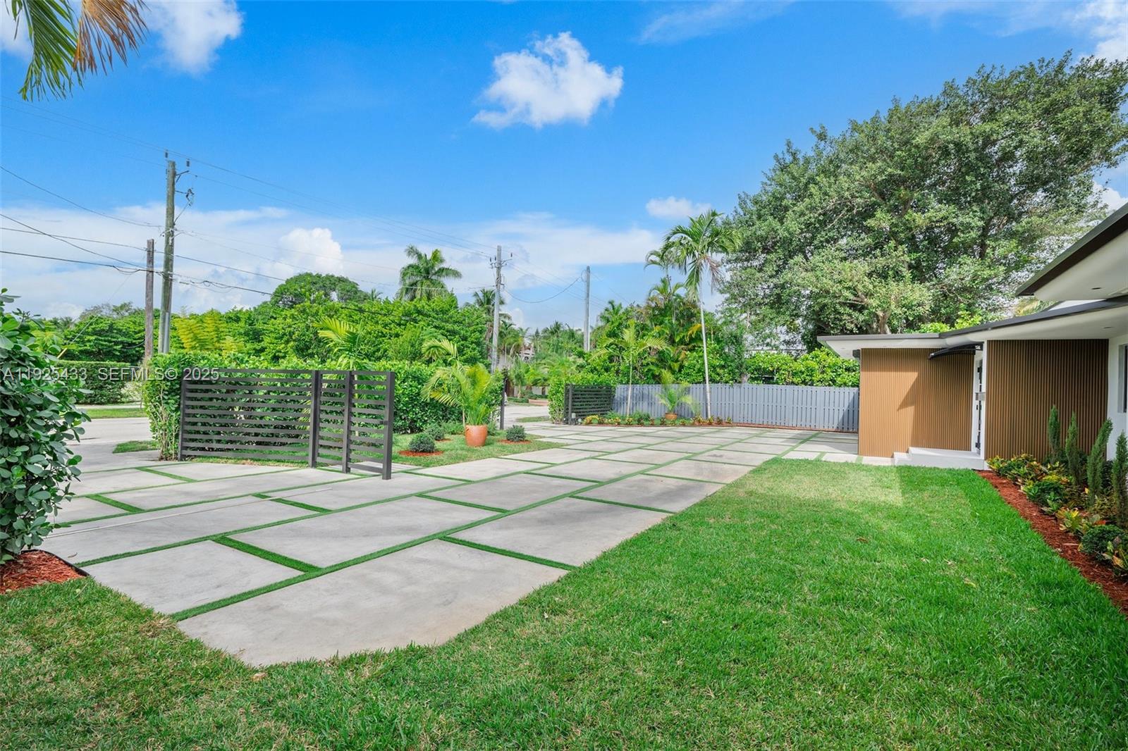 8825 NE 10th Ave Miami, FL 33138