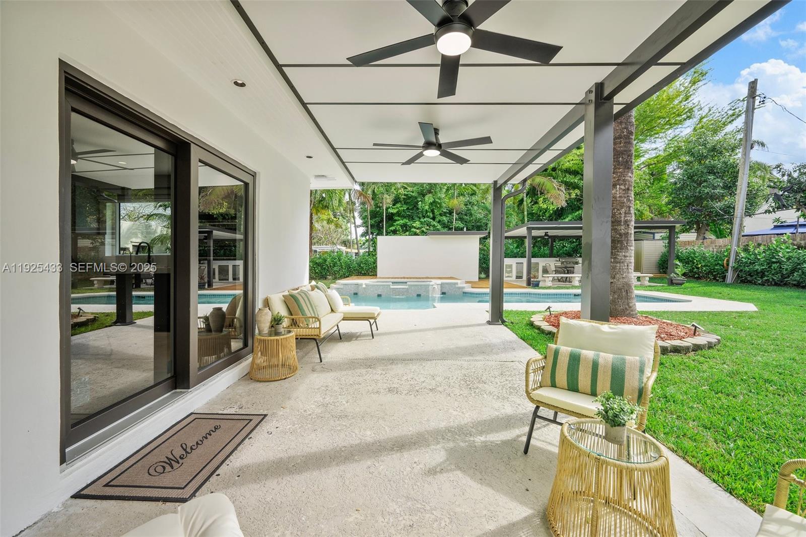 8825 NE 10th Ave Miami, FL 33138