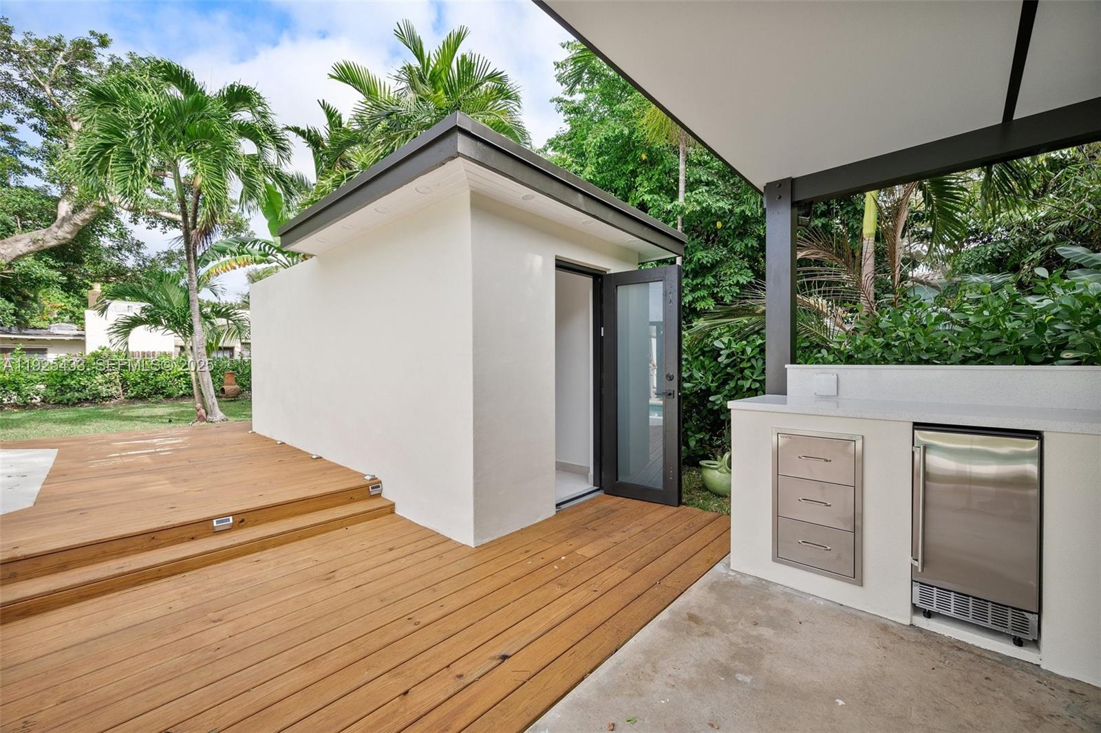 8825 NE 10th Ave Miami, FL 33138