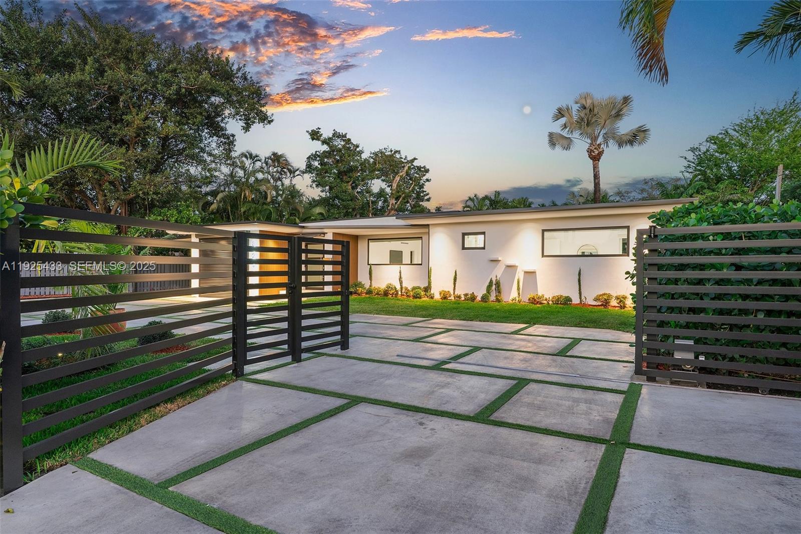 8825 NE 10th Ave Miami, FL 33138