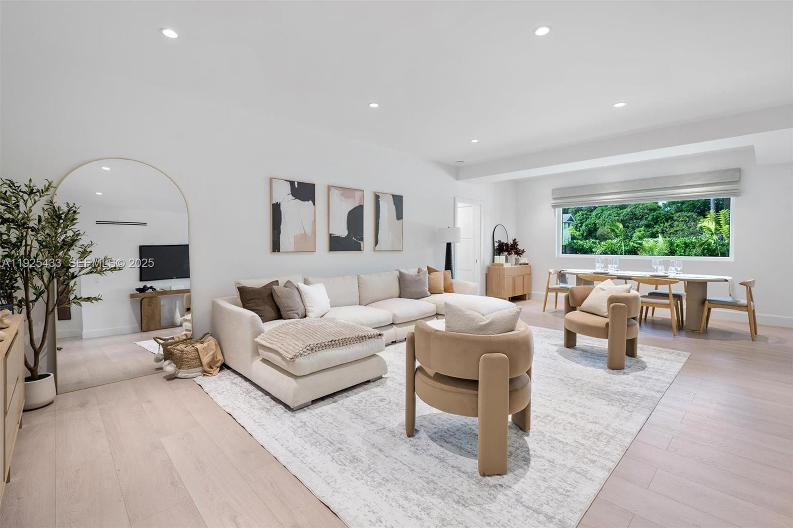 8825 NE 10th Ave Miami, FL 33138