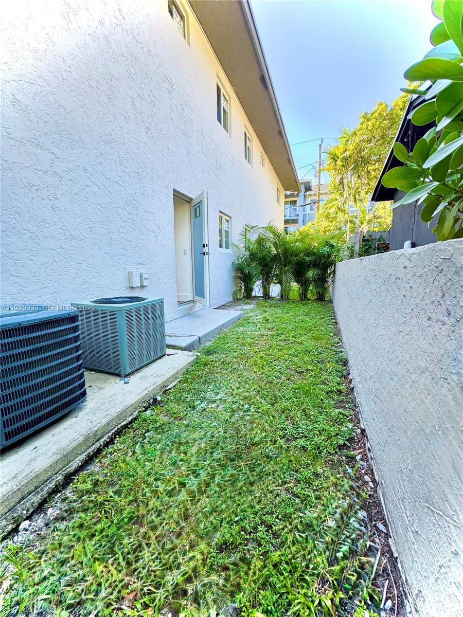 1460 SW 24th Ct #1 Fort Lauderdale, FL 33315