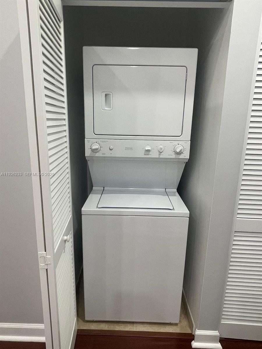 8395 SW 73rd Ave #314 Miami, FL 33143