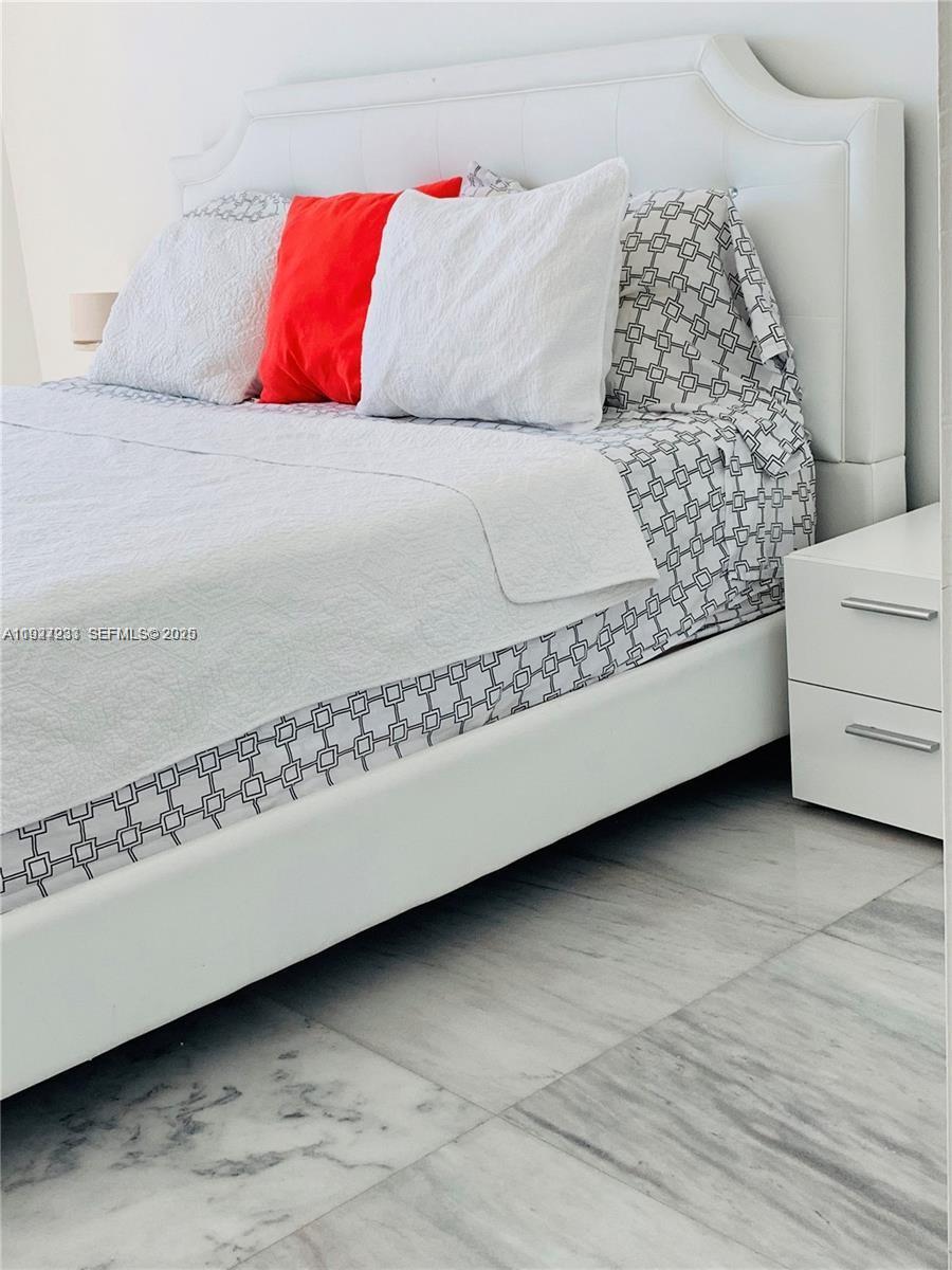 19380 Collins Ave #1423 Sunny Isles Beach, FL 33160