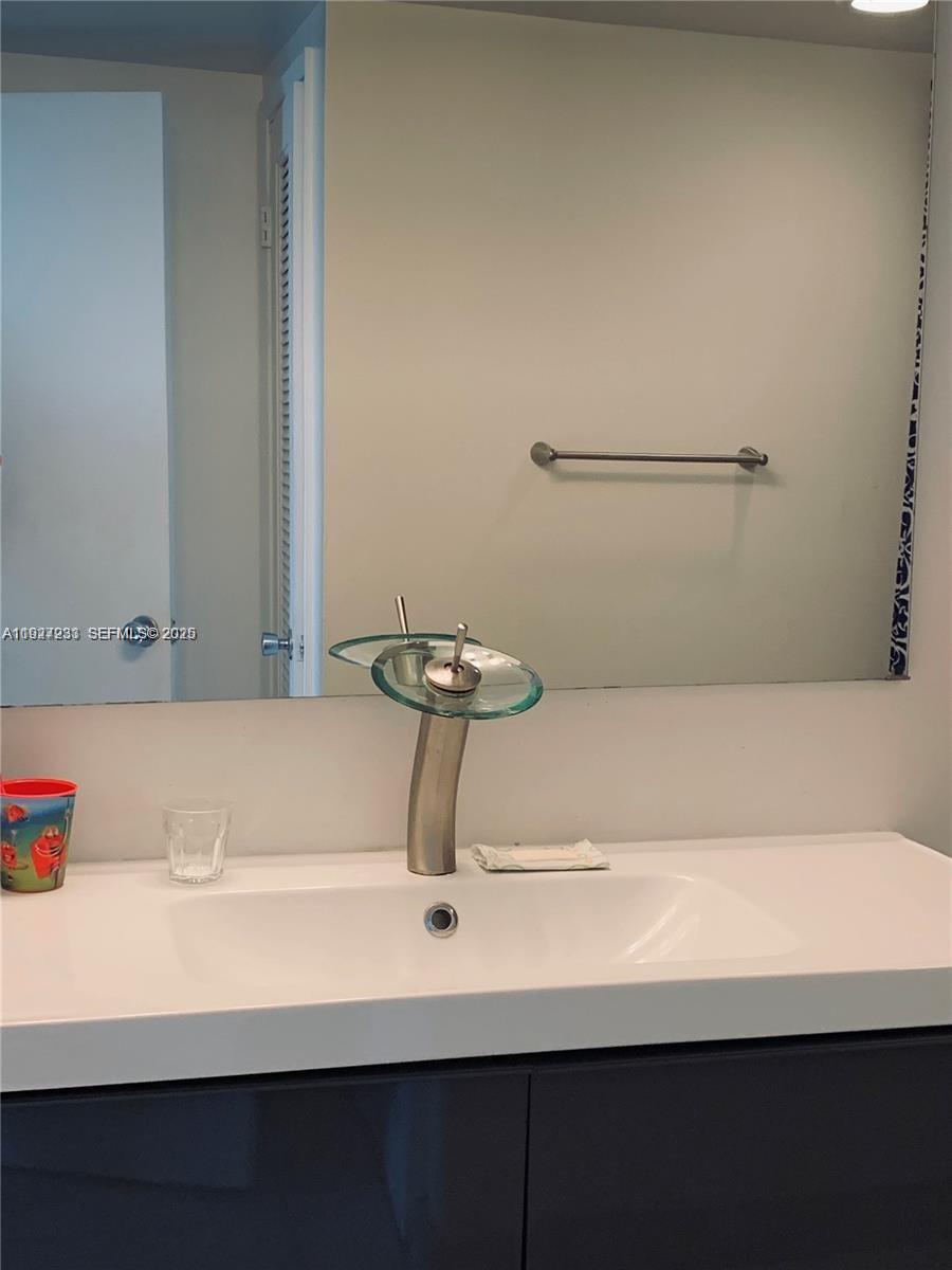 19380 Collins Ave #1423 Sunny Isles Beach, FL 33160