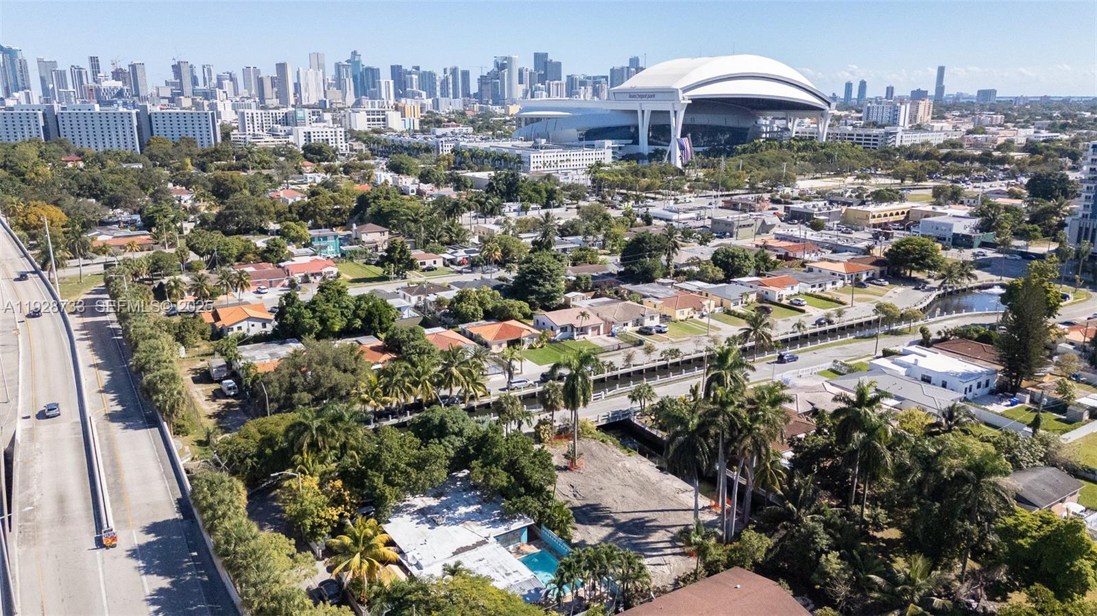 848 NW 18th Ave Miami, FL 33125