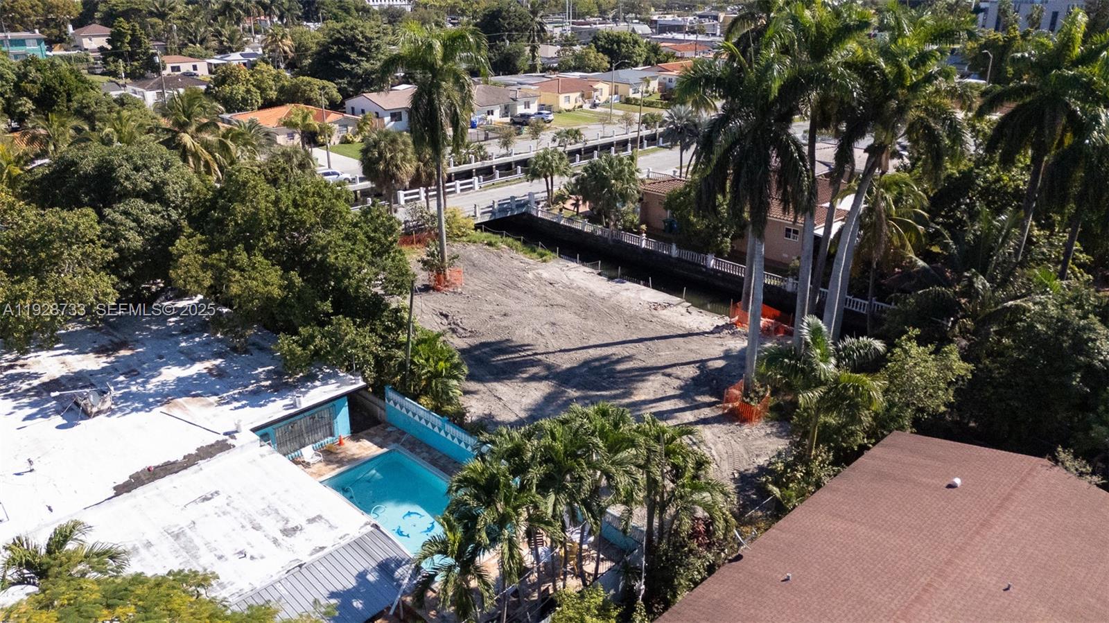 848 NW 18th Ave Miami, FL 33125