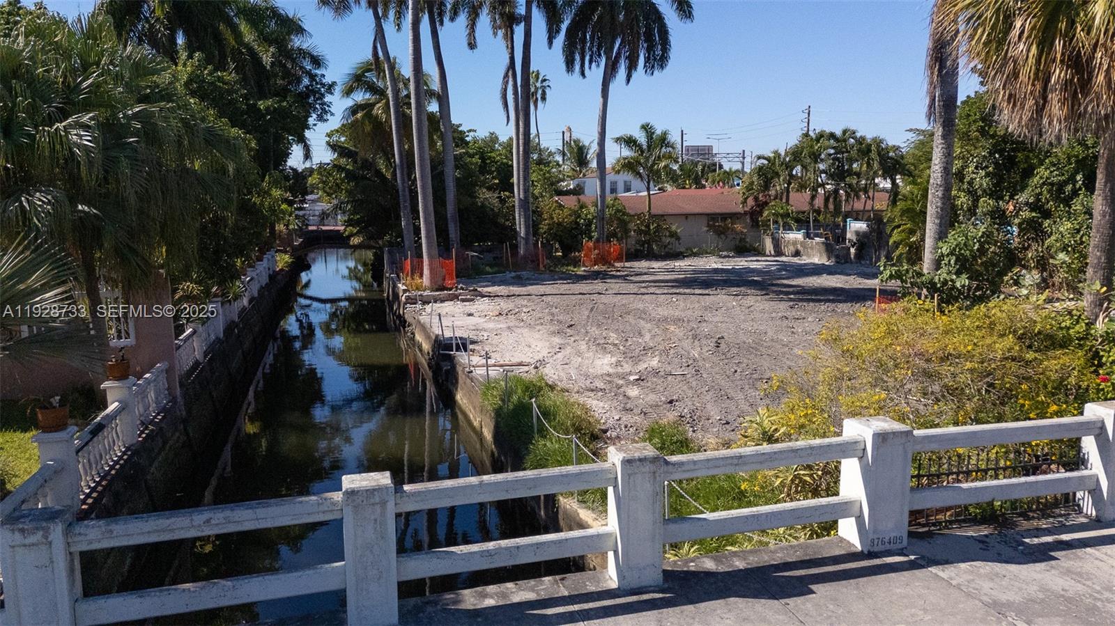 848 NW 18th Ave Miami, FL 33125