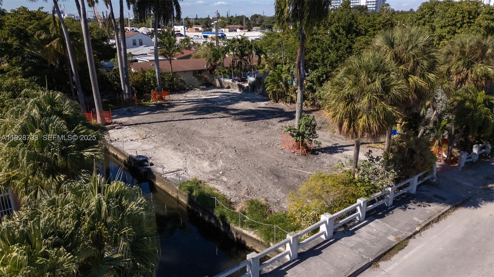 848 NW 18th Ave Miami, FL 33125