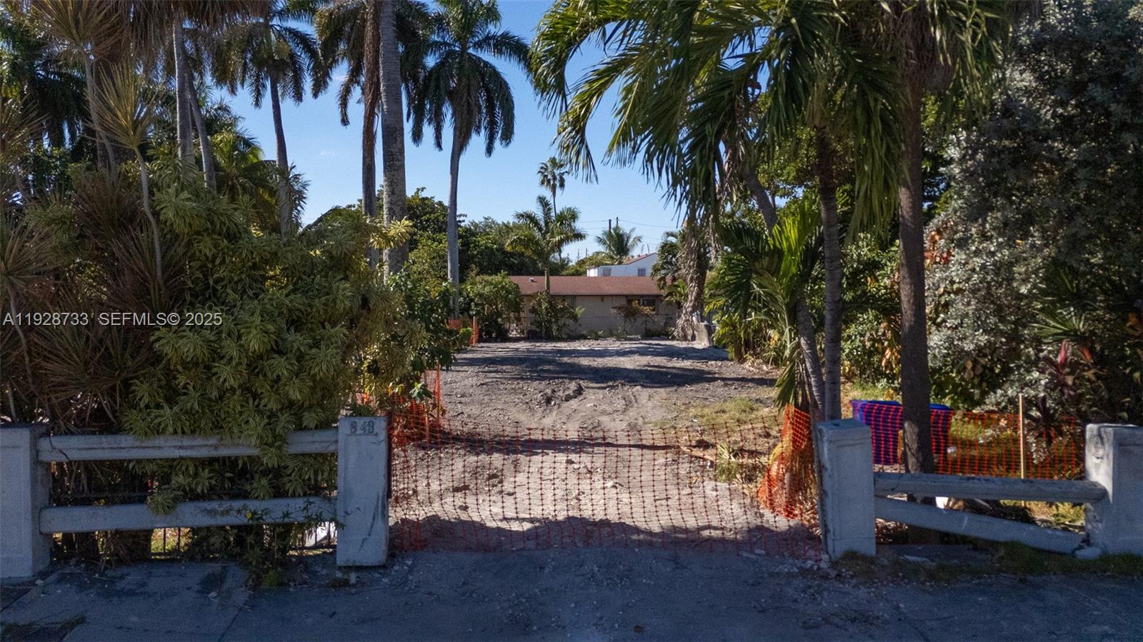 848 NW 18th Ave Miami, FL 33125