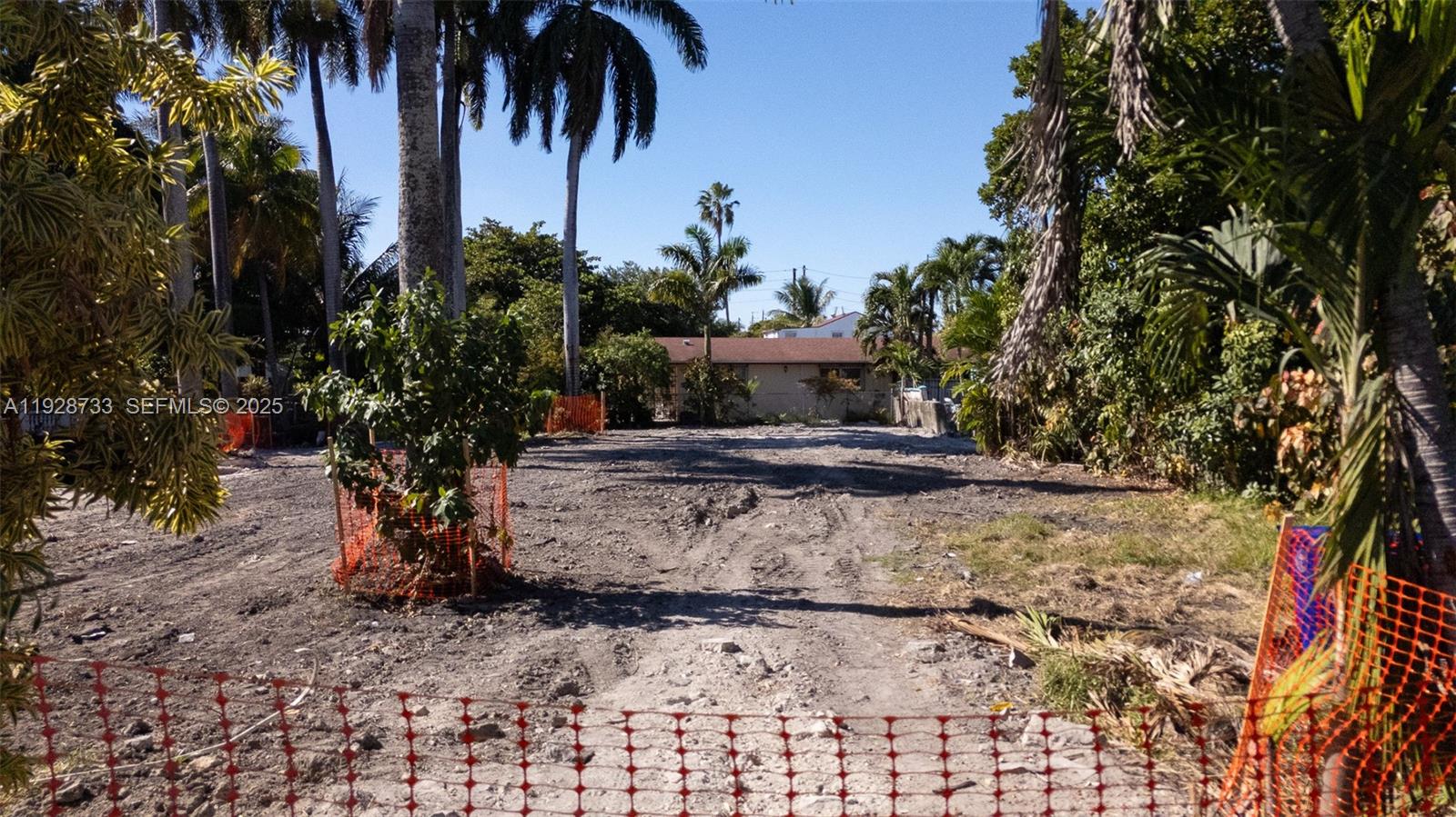 848 NW 18th Ave Miami, FL 33125