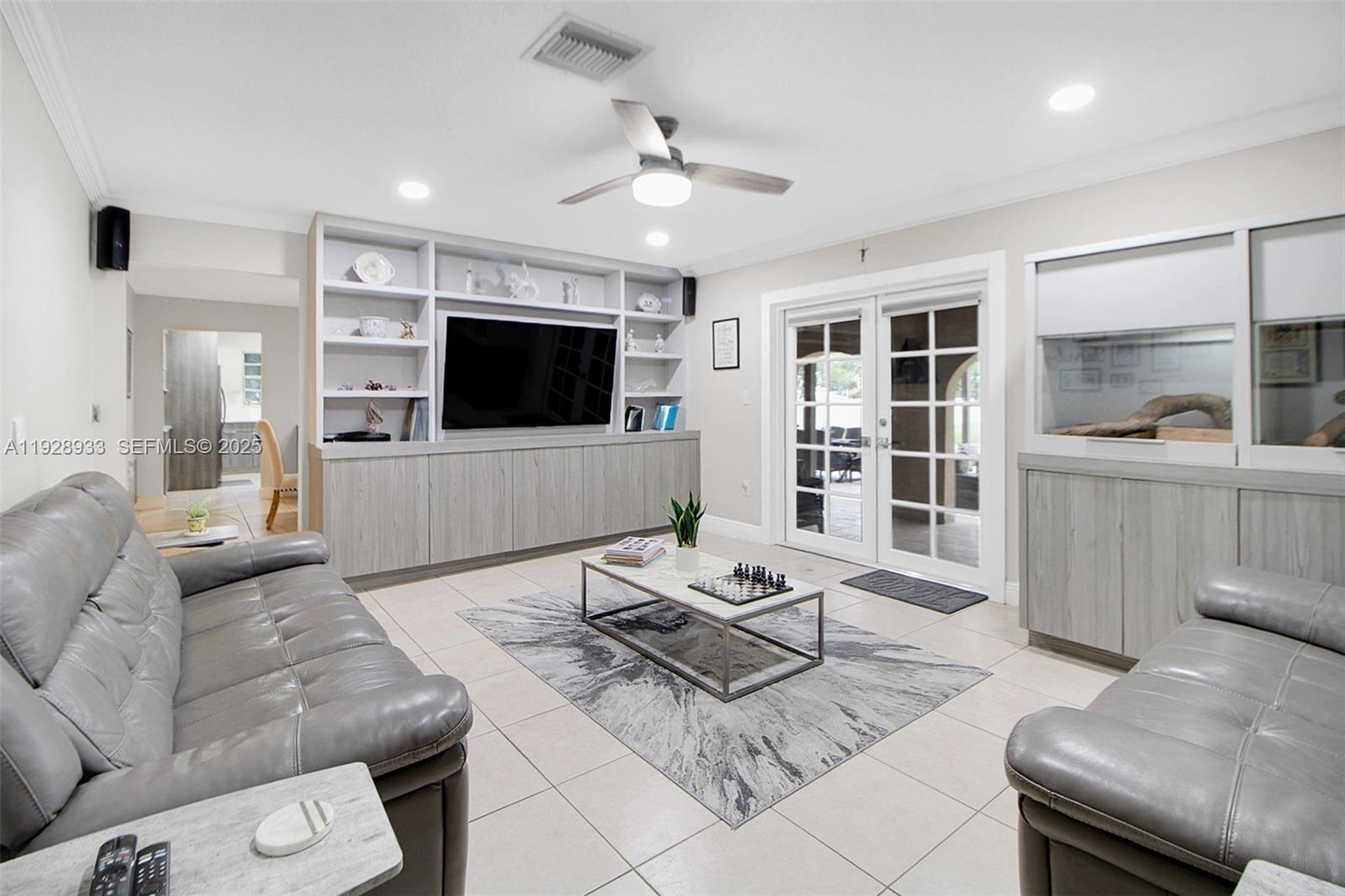 50 SW 130th Ave Miami, FL 33184