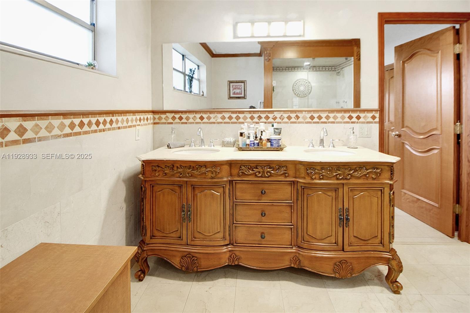 50 SW 130th Ave Miami, FL 33184