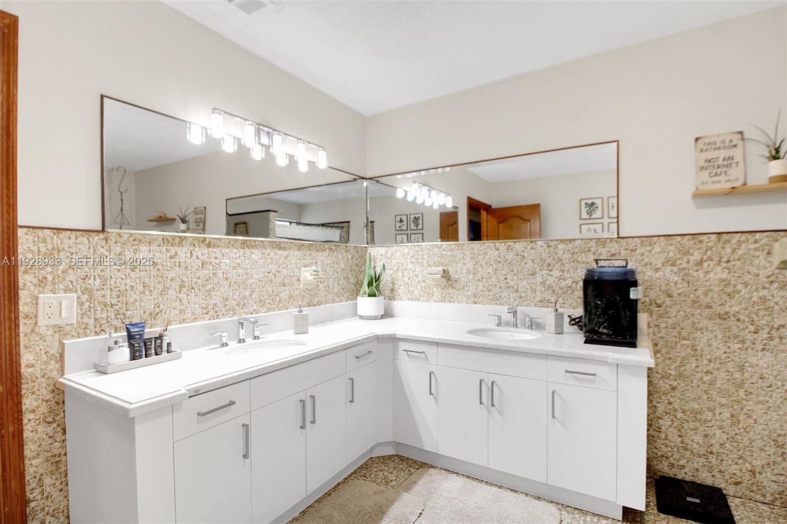 50 SW 130th Ave Miami, FL 33184