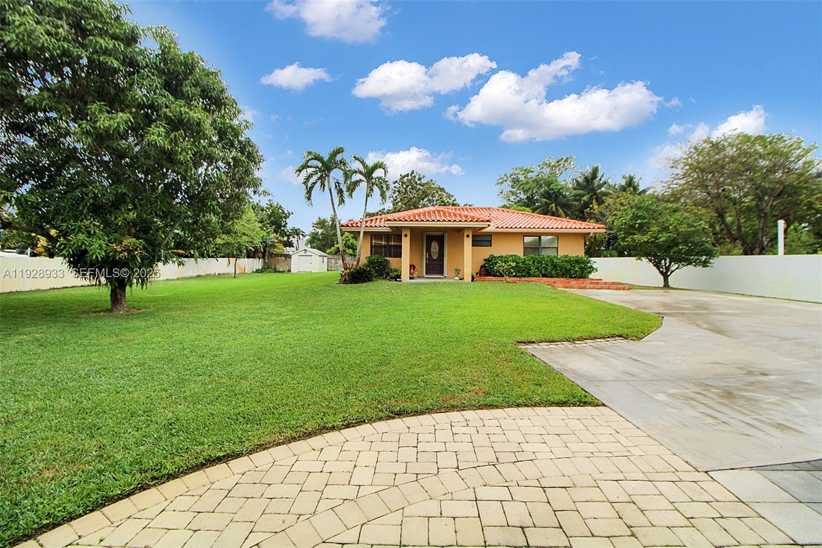 50 SW 130th Ave Miami, FL 33184