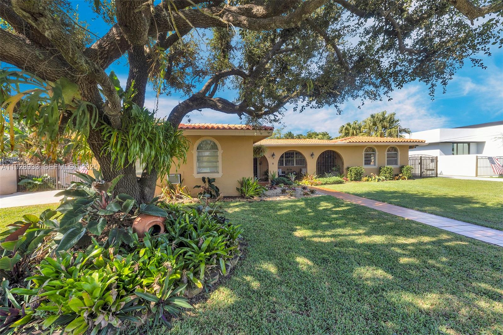 50 SW 130th Ave Miami, FL 33184