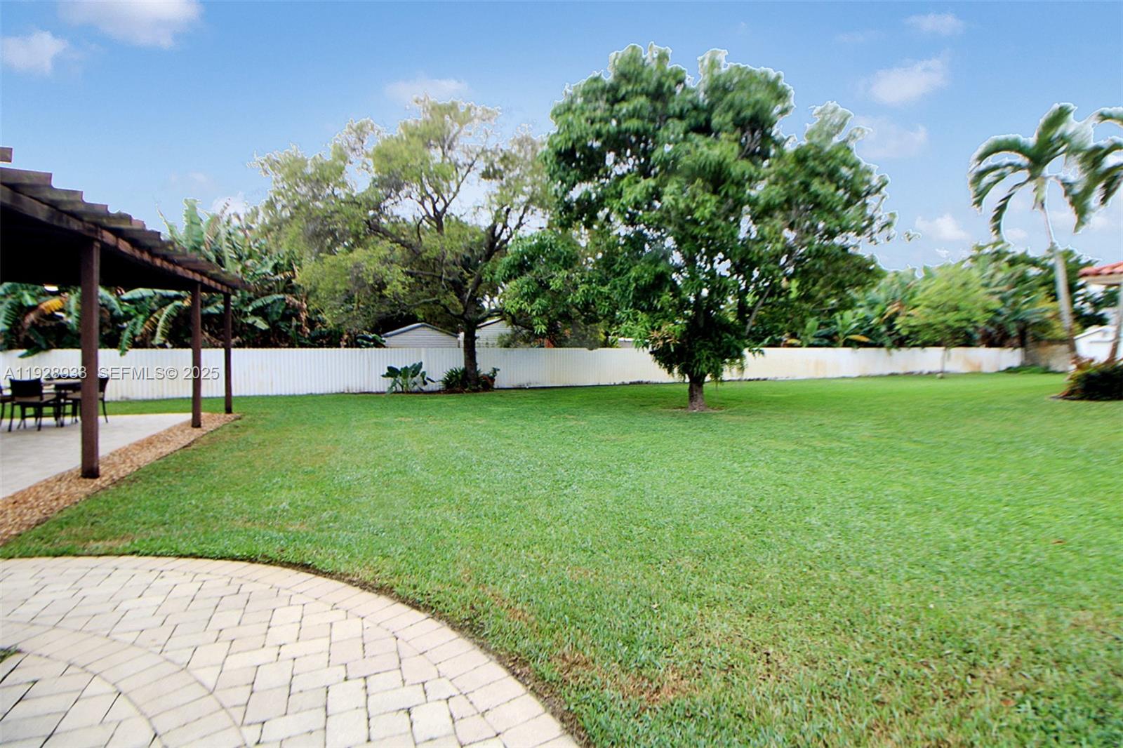 50 SW 130th Ave Miami, FL 33184