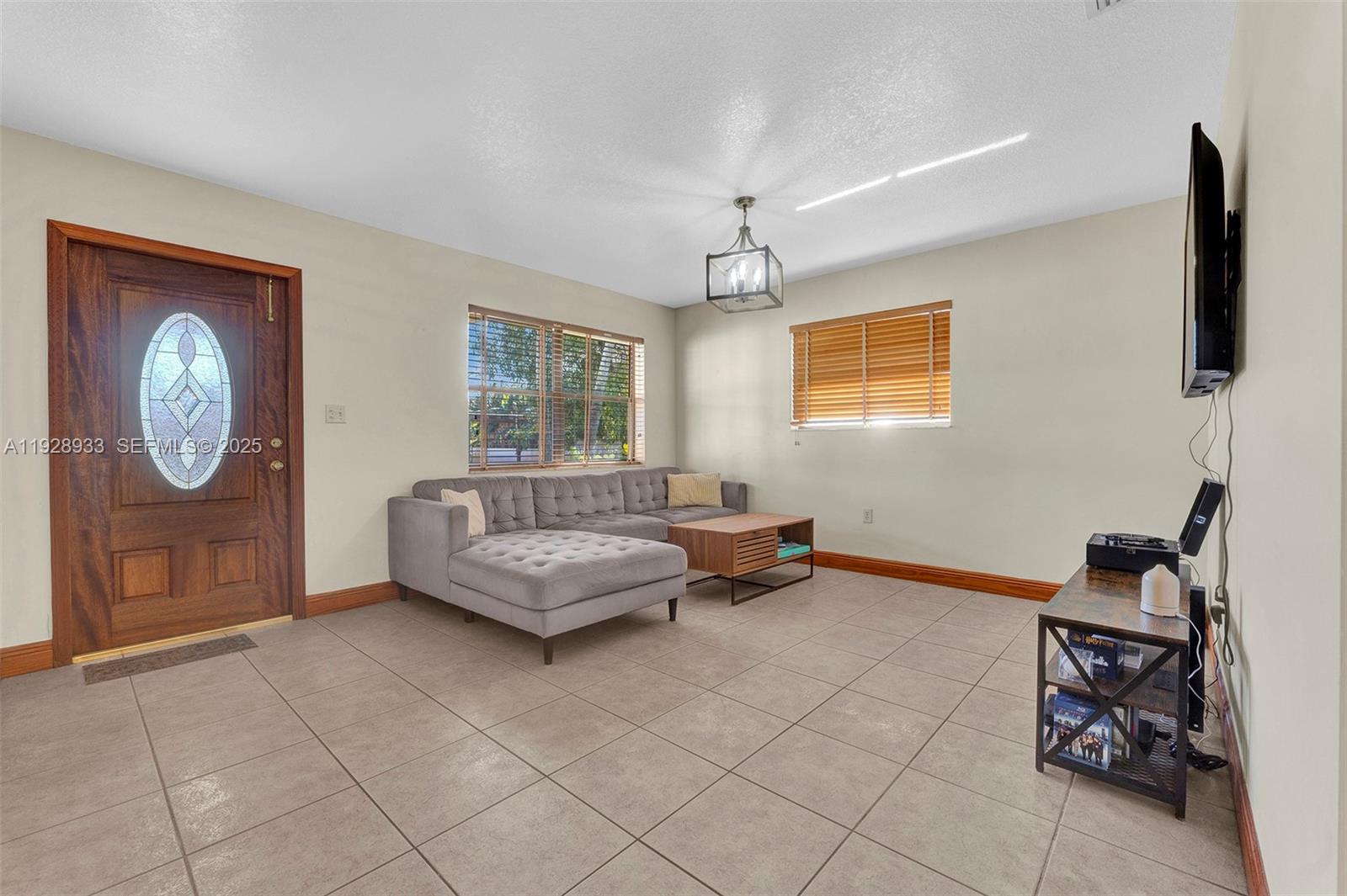 50 SW 130th Ave Miami, FL 33184