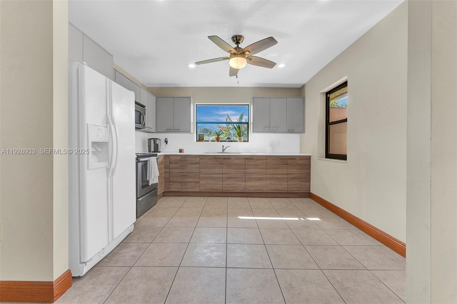 50 SW 130th Ave Miami, FL 33184