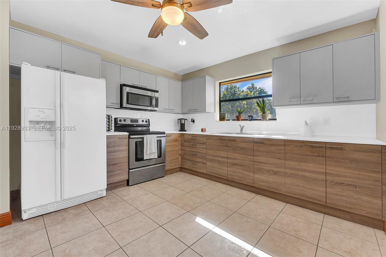 50 SW 130th Ave Miami, FL 33184