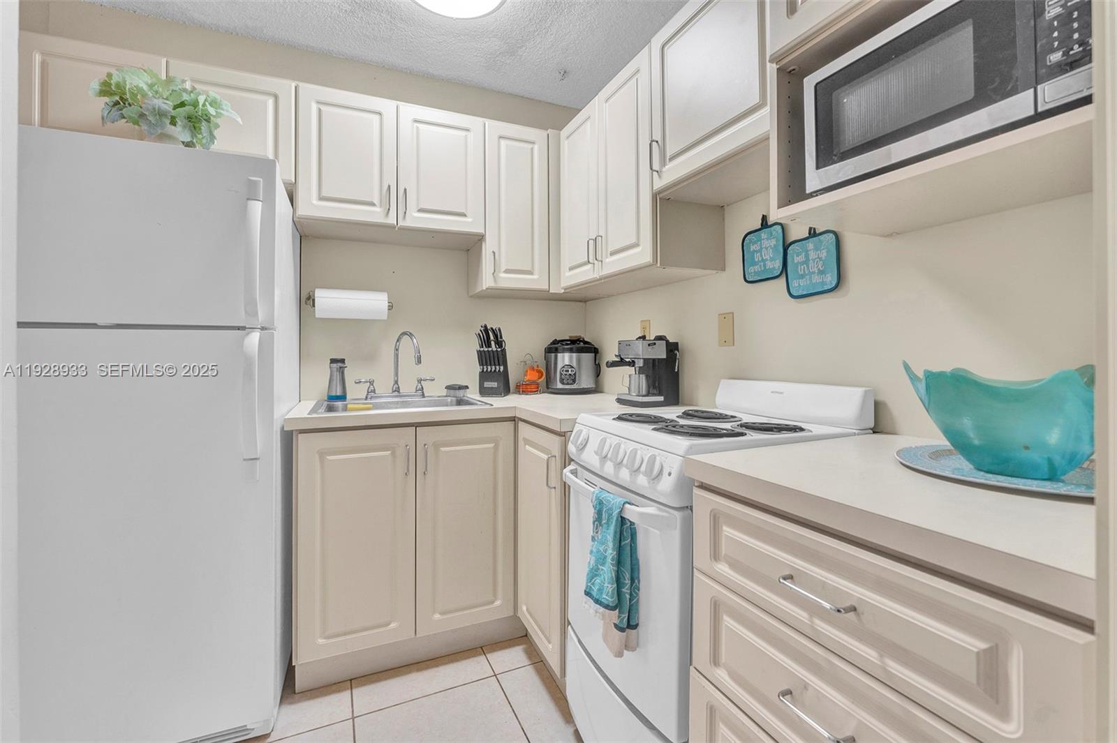 50 SW 130th Ave Miami, FL 33184