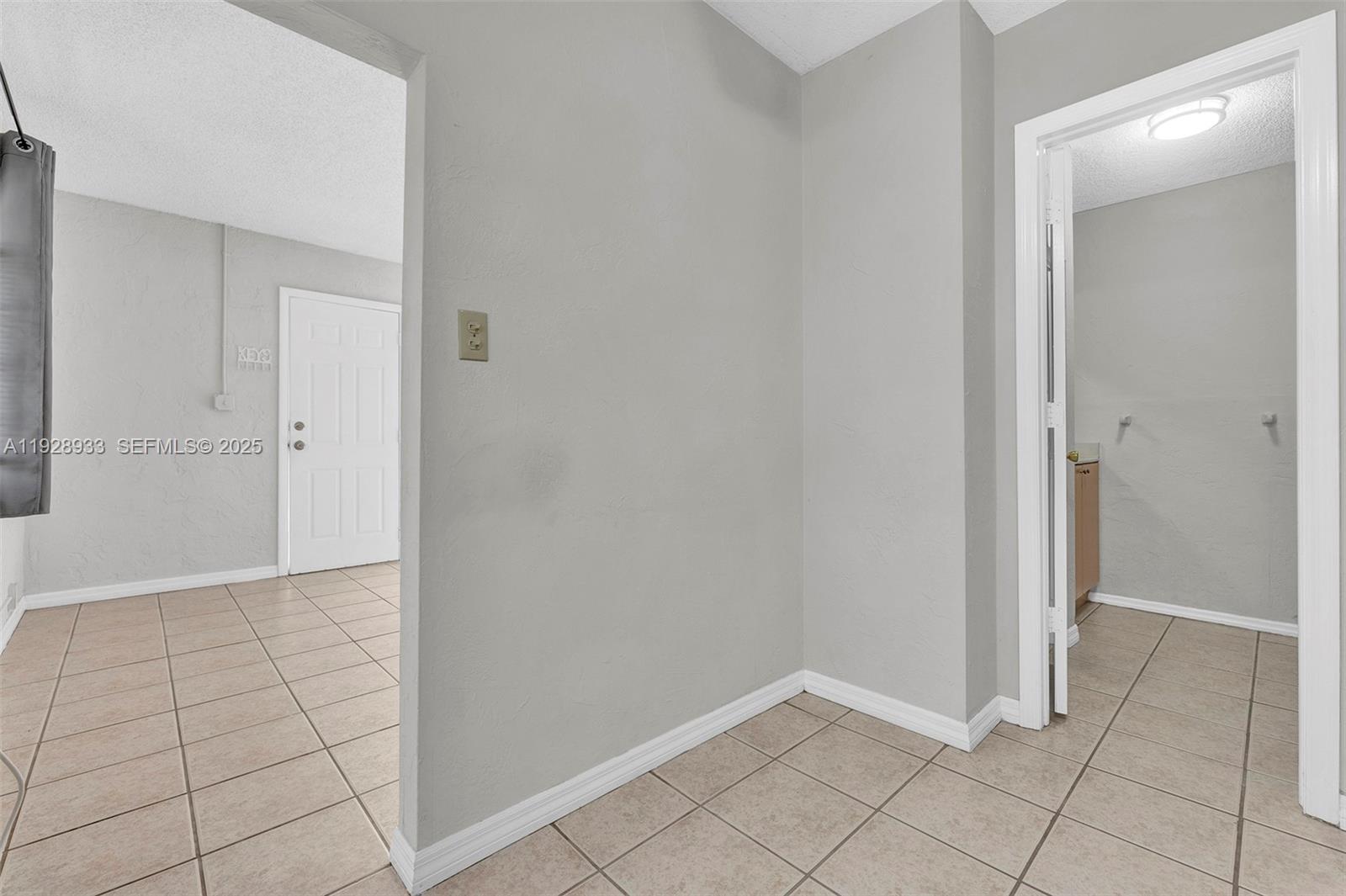 50 SW 130th Ave Miami, FL 33184