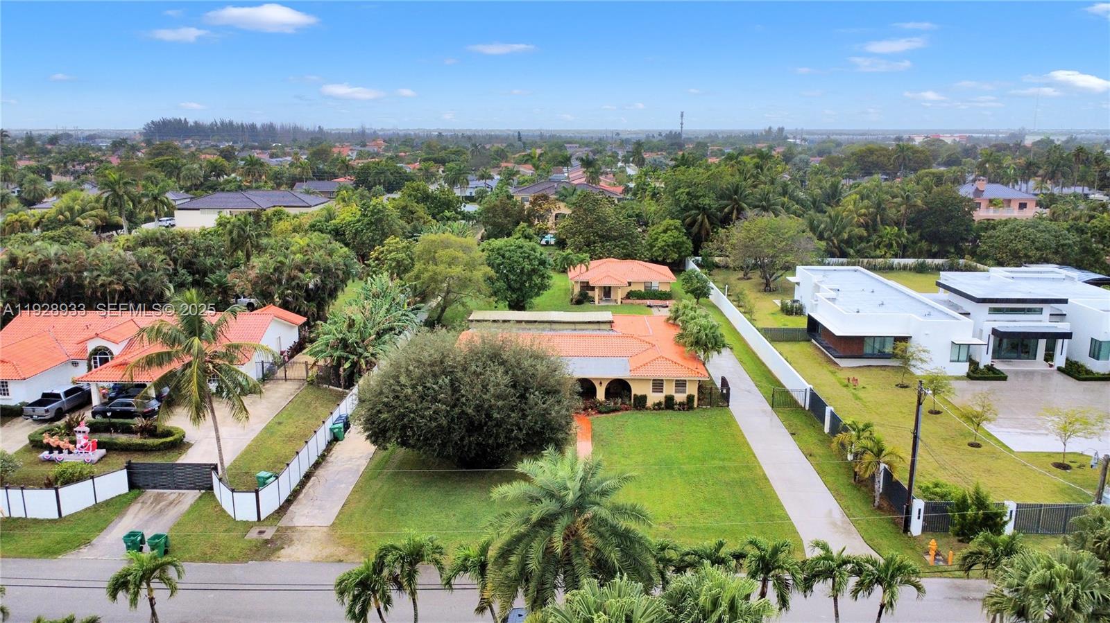 50 SW 130th Ave Miami, FL 33184